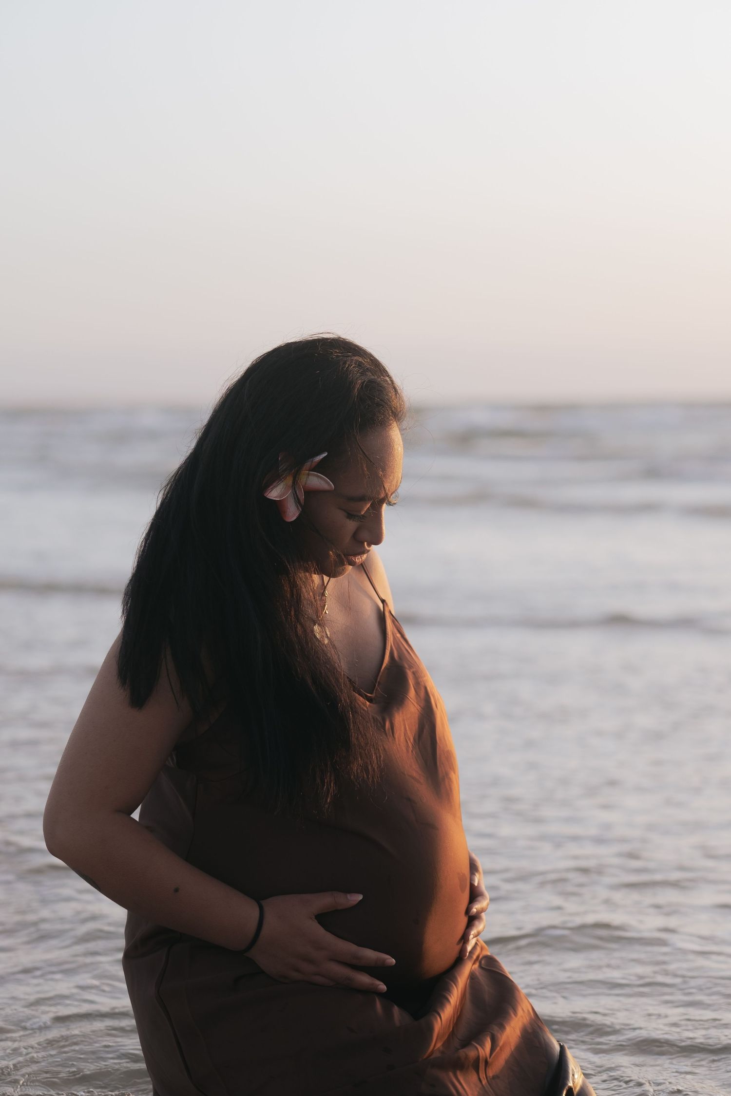 Outdoor Sunset Maternity Session
