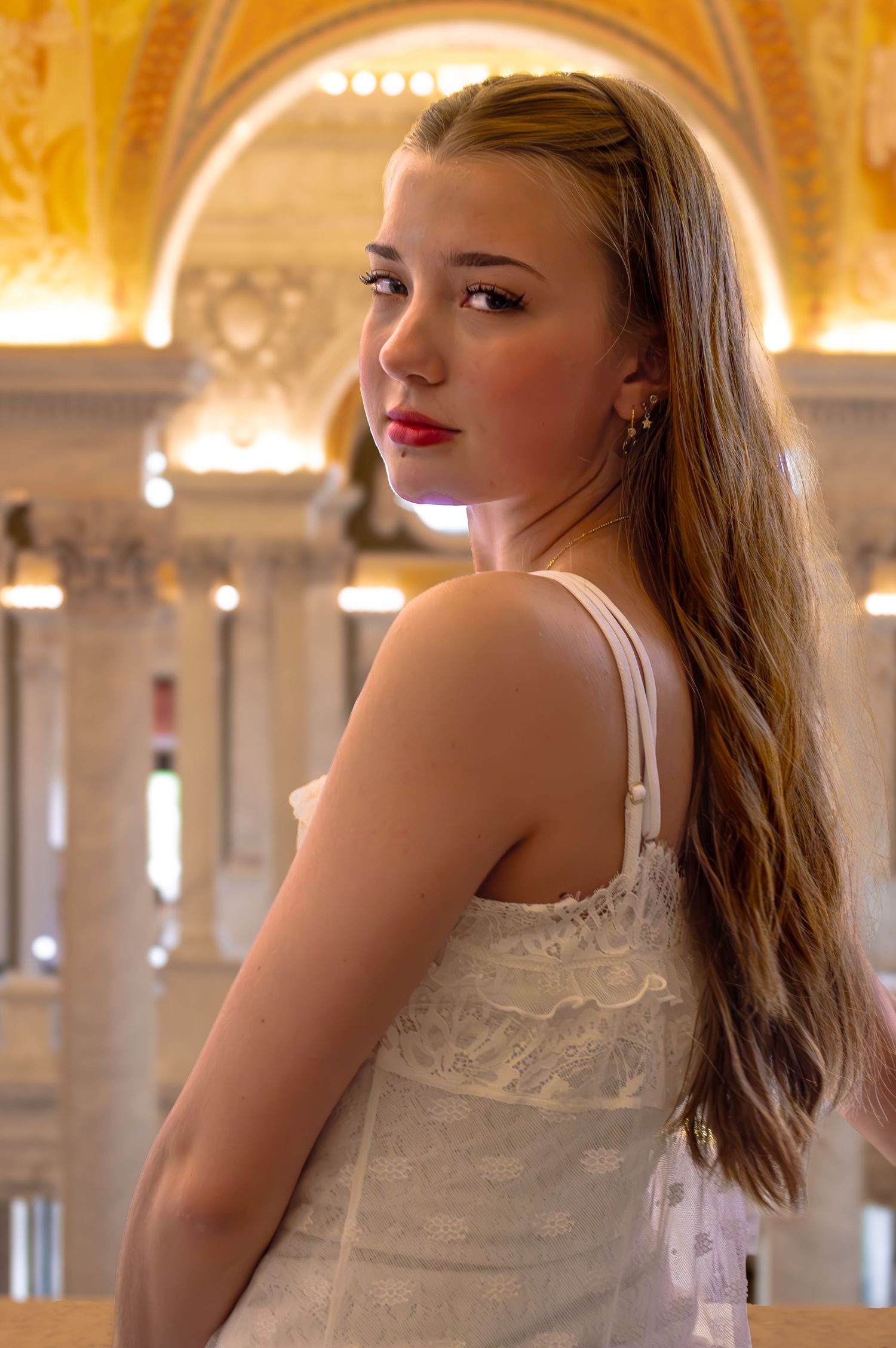 Senior Portrait of a young woman by Raechel Chapman Photography