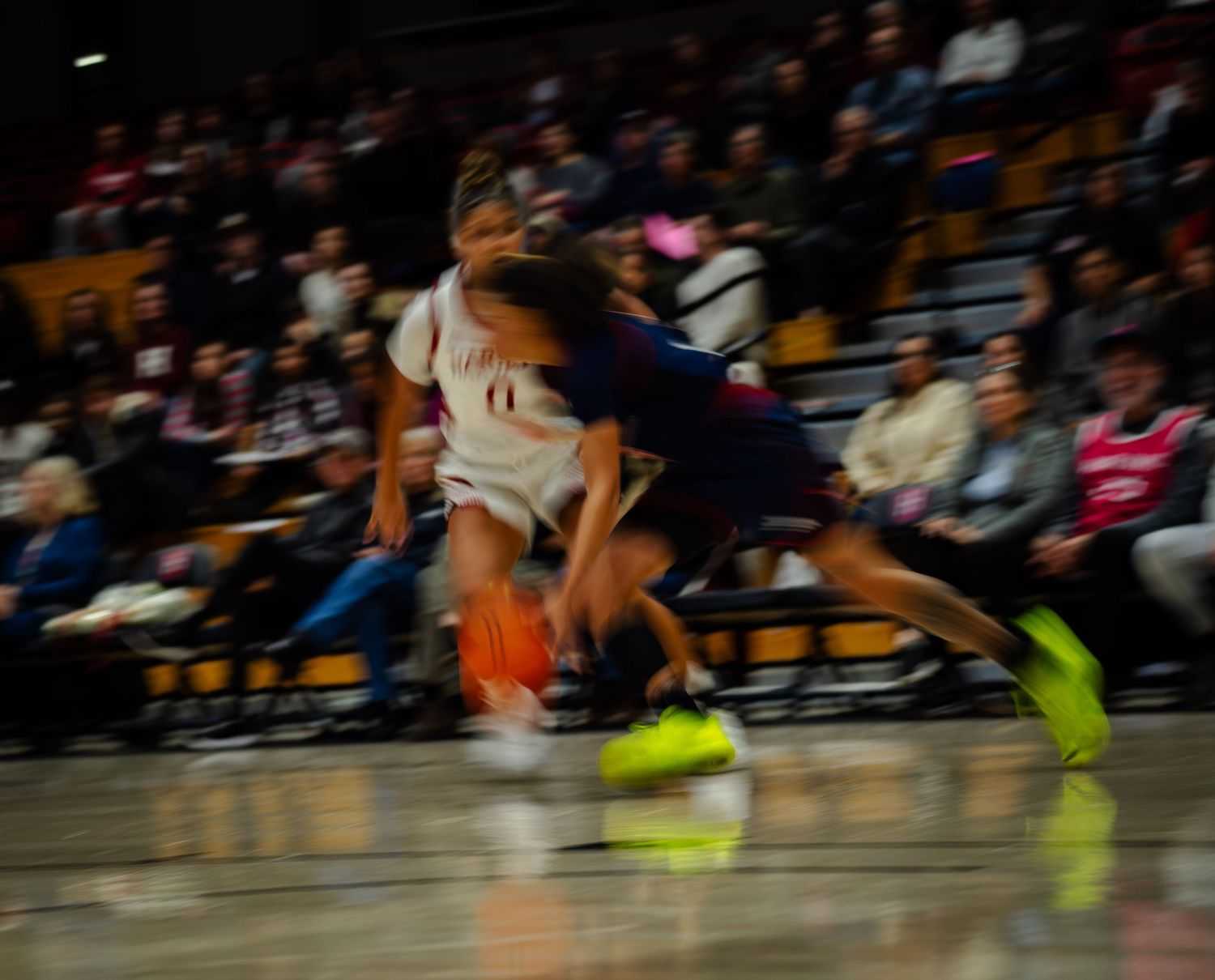 live action women's basketball photography