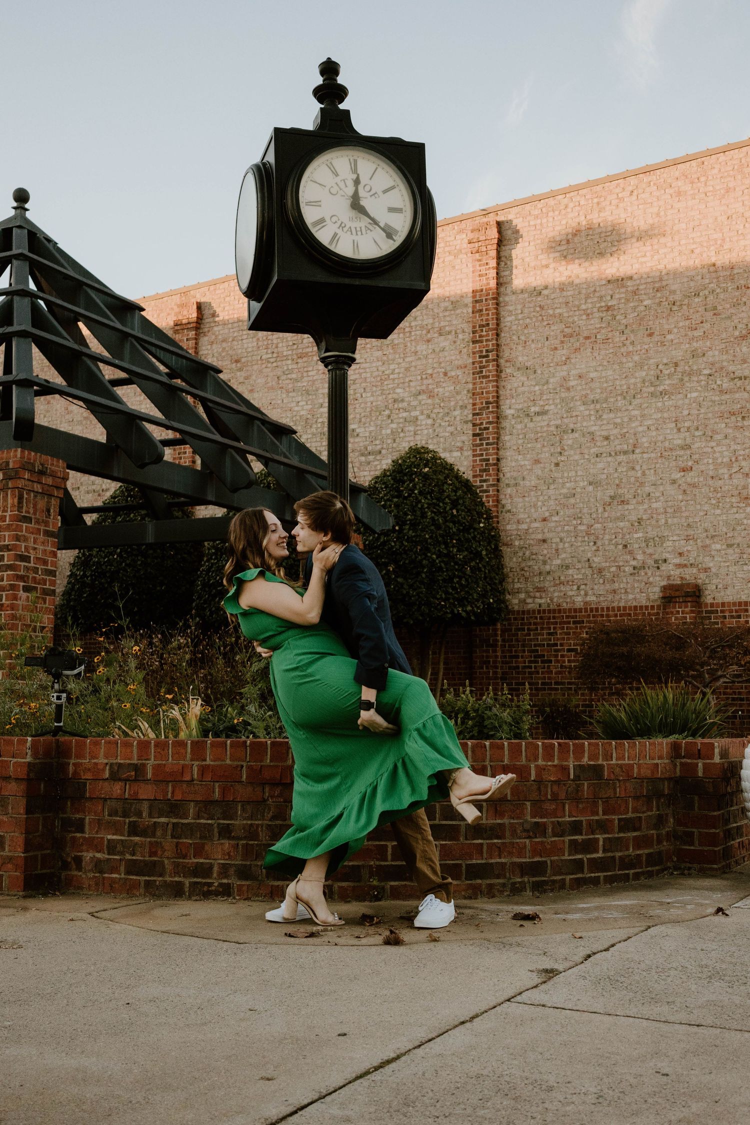 couple embracing a kiss
