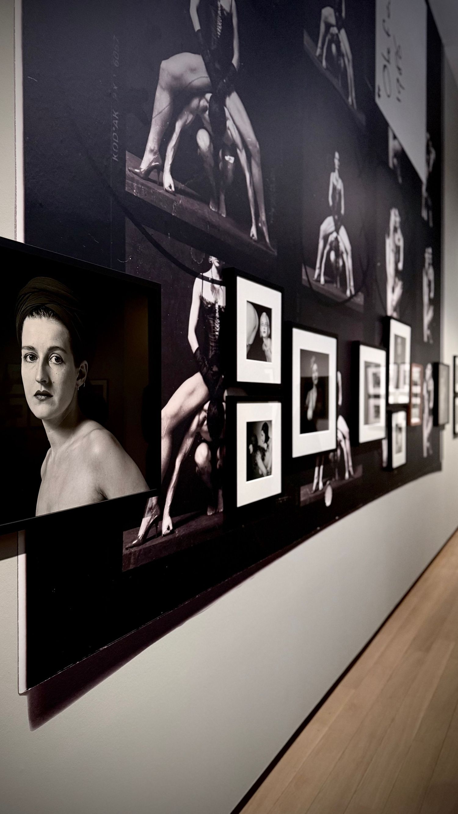 Photography of a museum visit with creators engaging the audience, high-quality visuals
