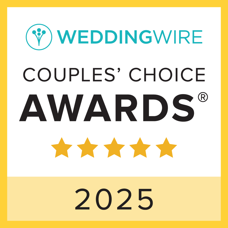 WeddingWire Couples Choice Awards 2025 badge with five gold stars on yellow background.