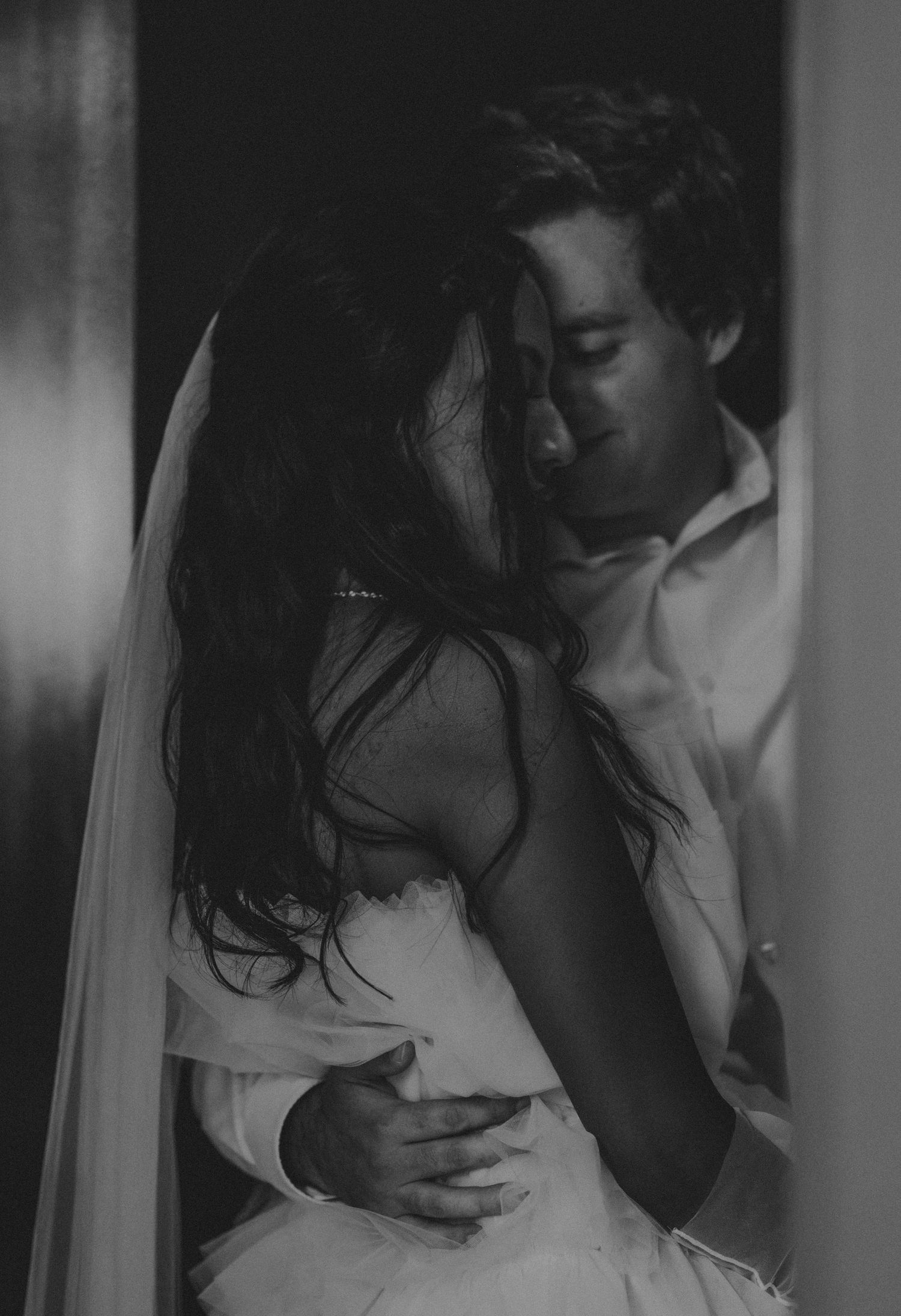 Intimate elopement photography packages in Warner Robins, GA. Authentic elopement pricing and info by C + F Photography.