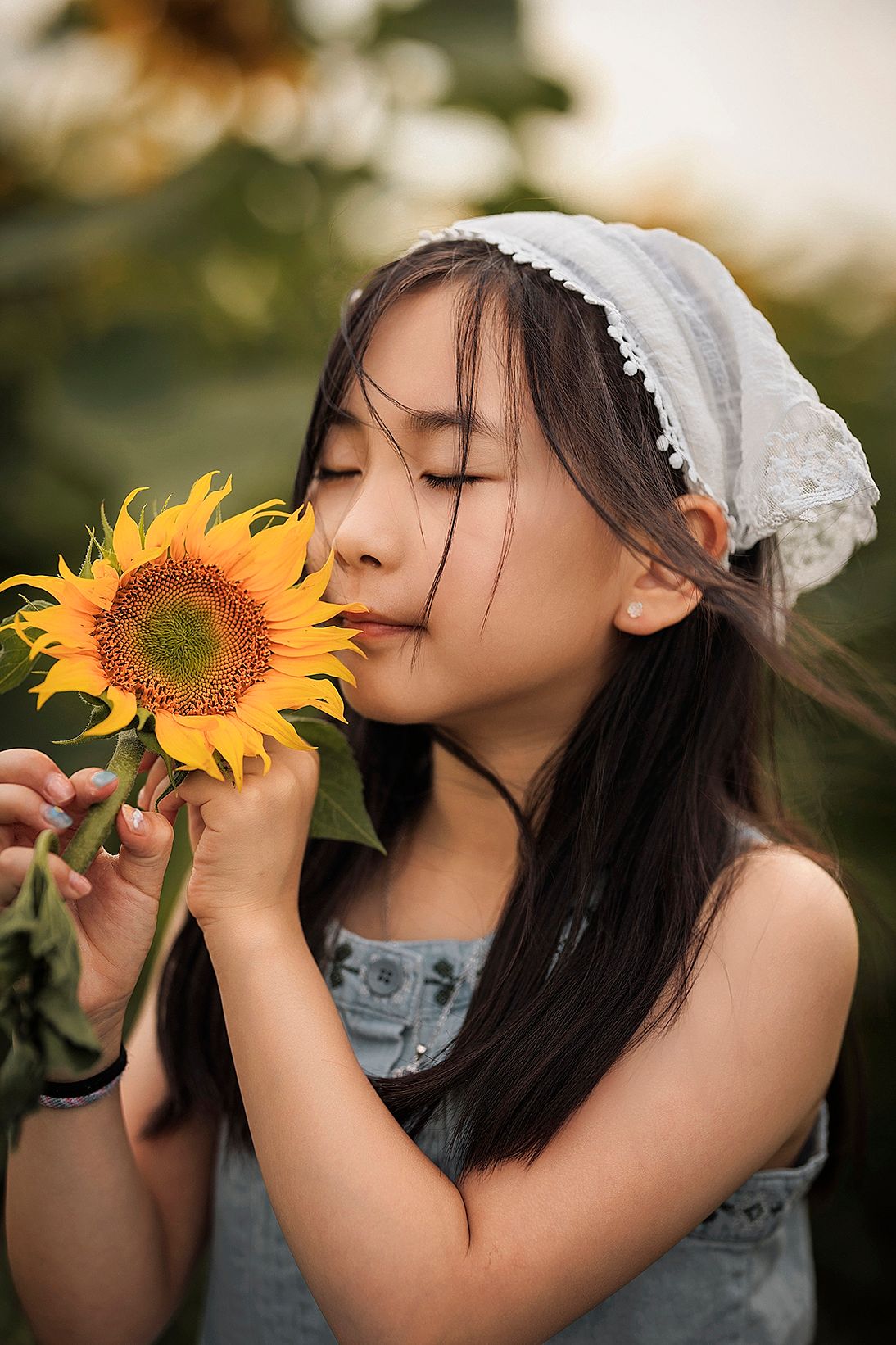 Calgary Newborn, Baby, Maternity, Milestone & Family Photography | 10+ Years Expertise | 100% Client Satisfaction
