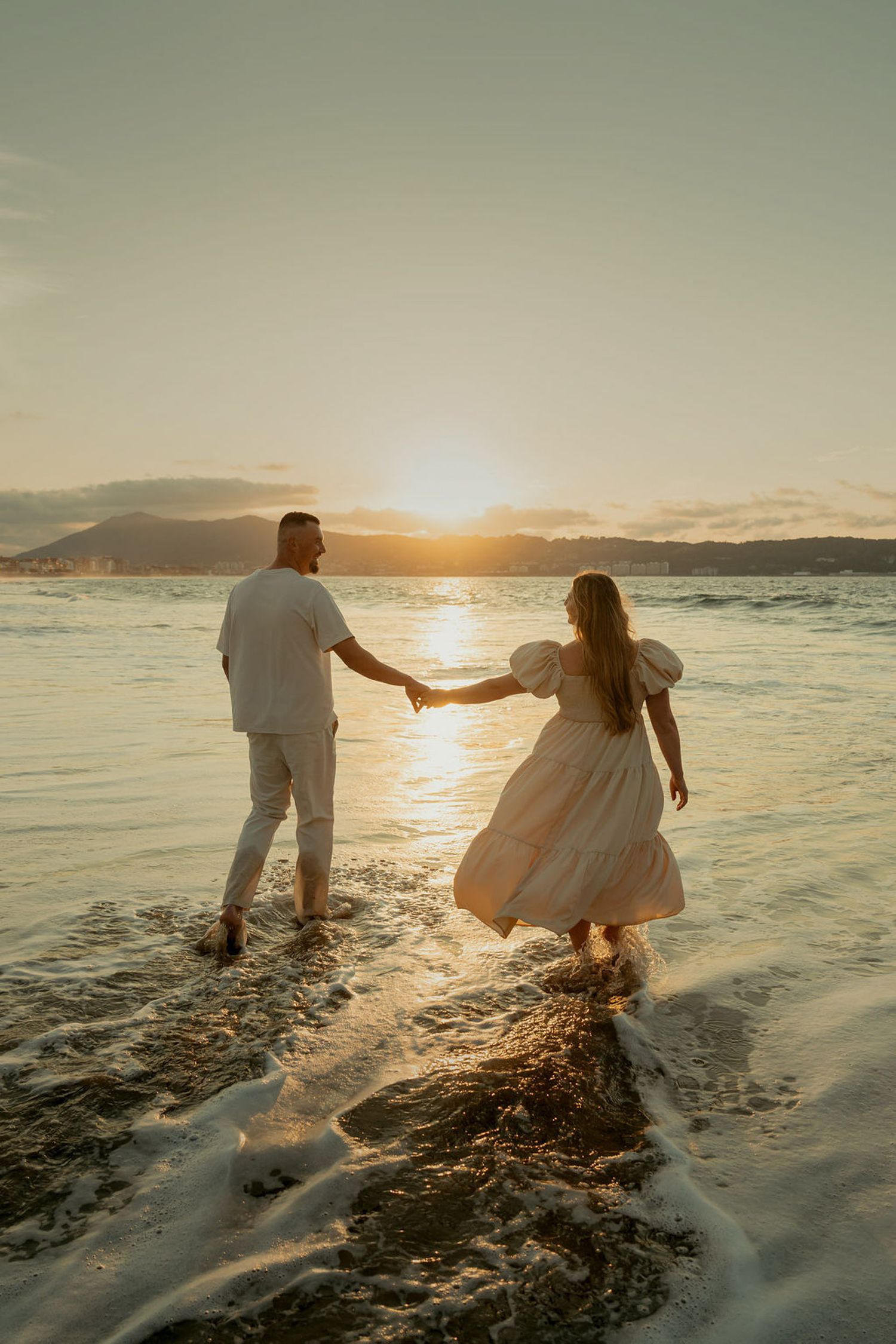 avis fantine plouvier photographe pays basque shooting couple plage sunset hendaye
