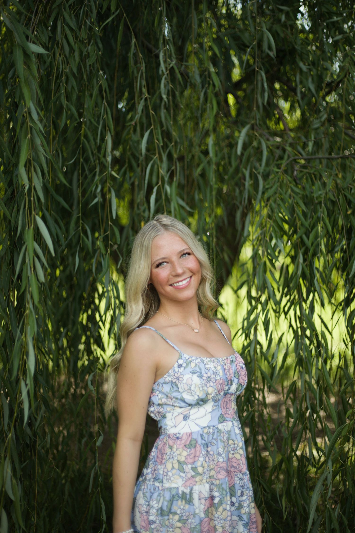 casual senior portrait with willow tree by MJoy Photos
