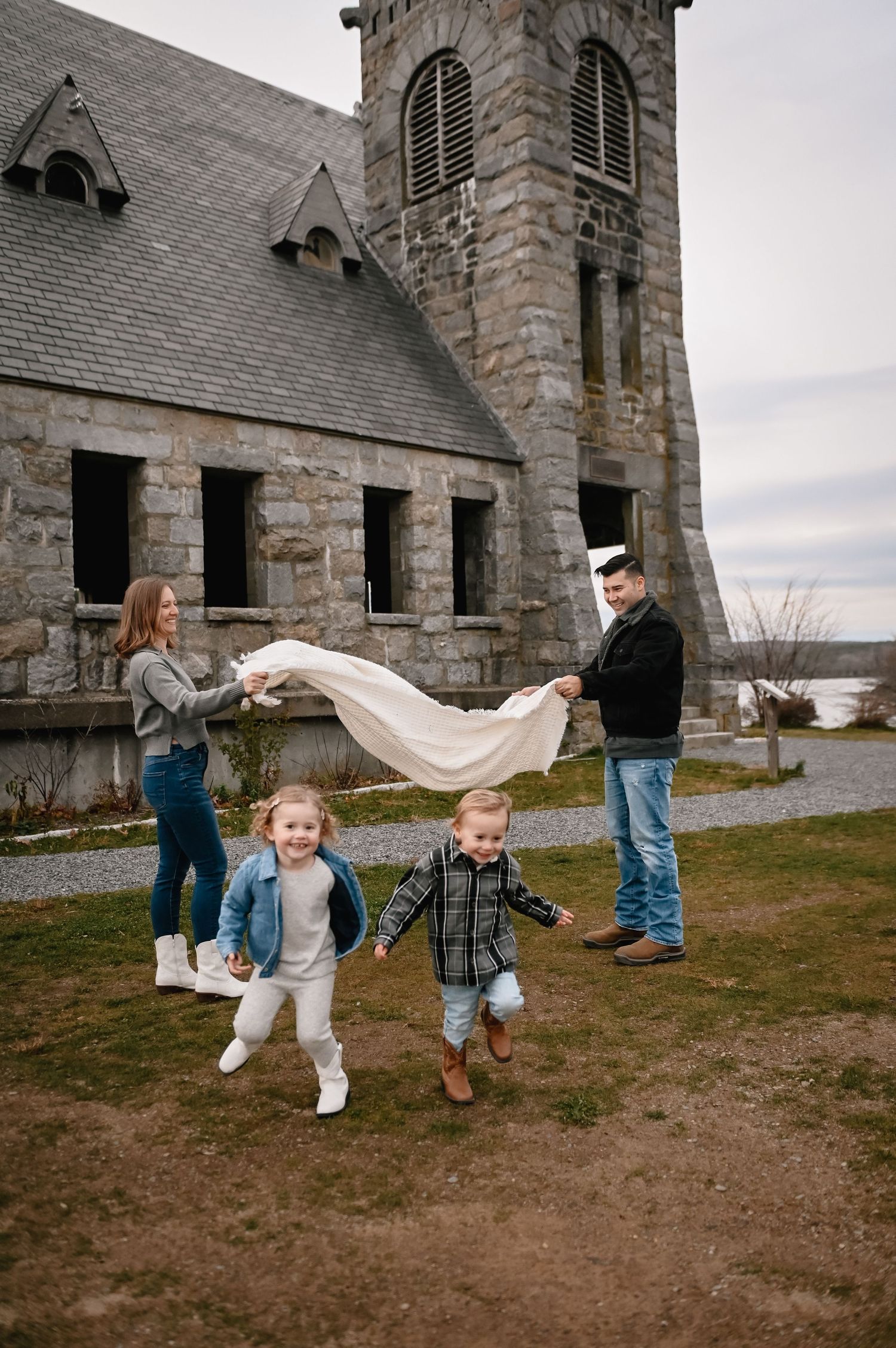 Central Ma family photographer at Old Stone Church