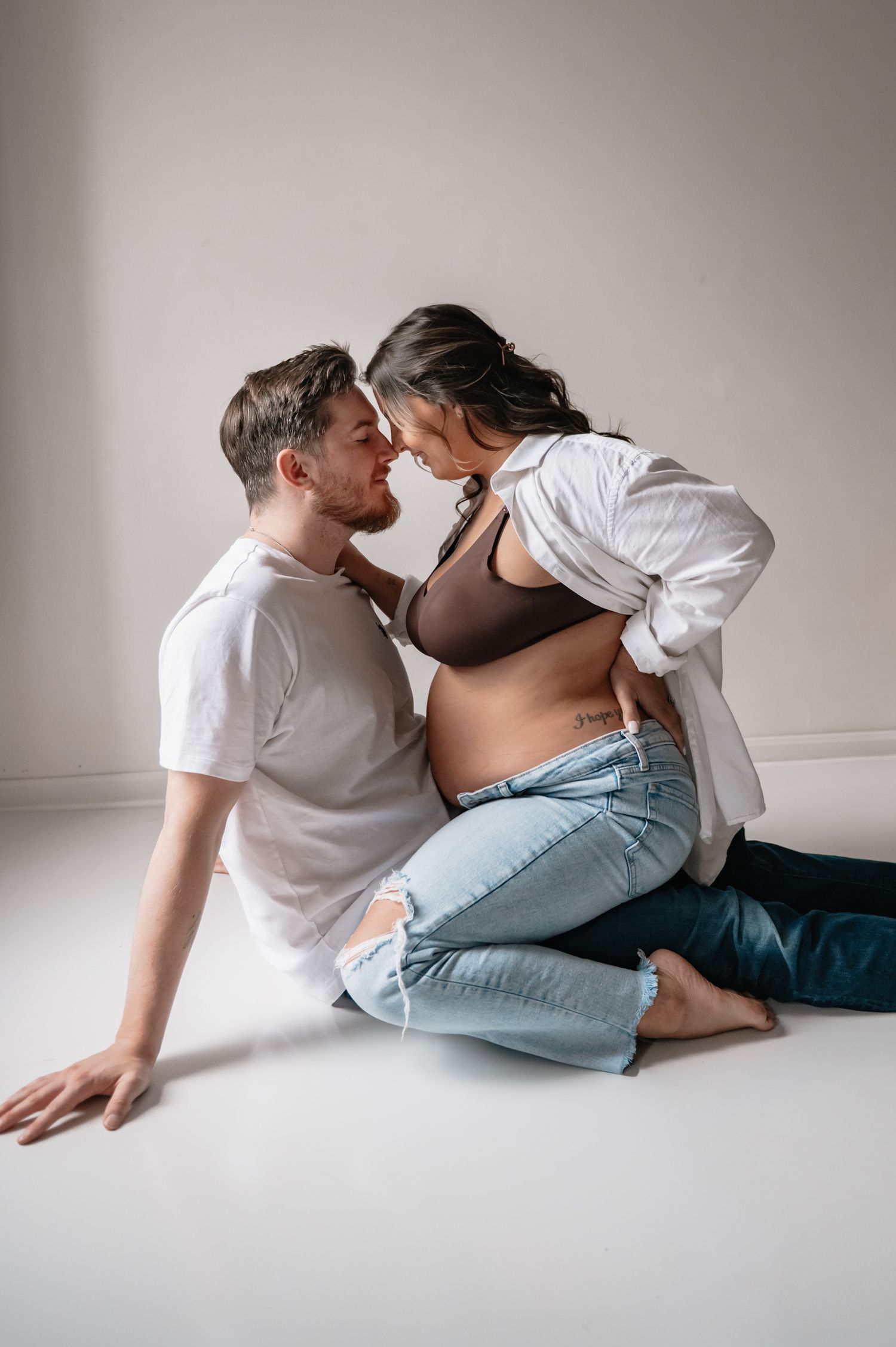 Holden Ma maternity photographer