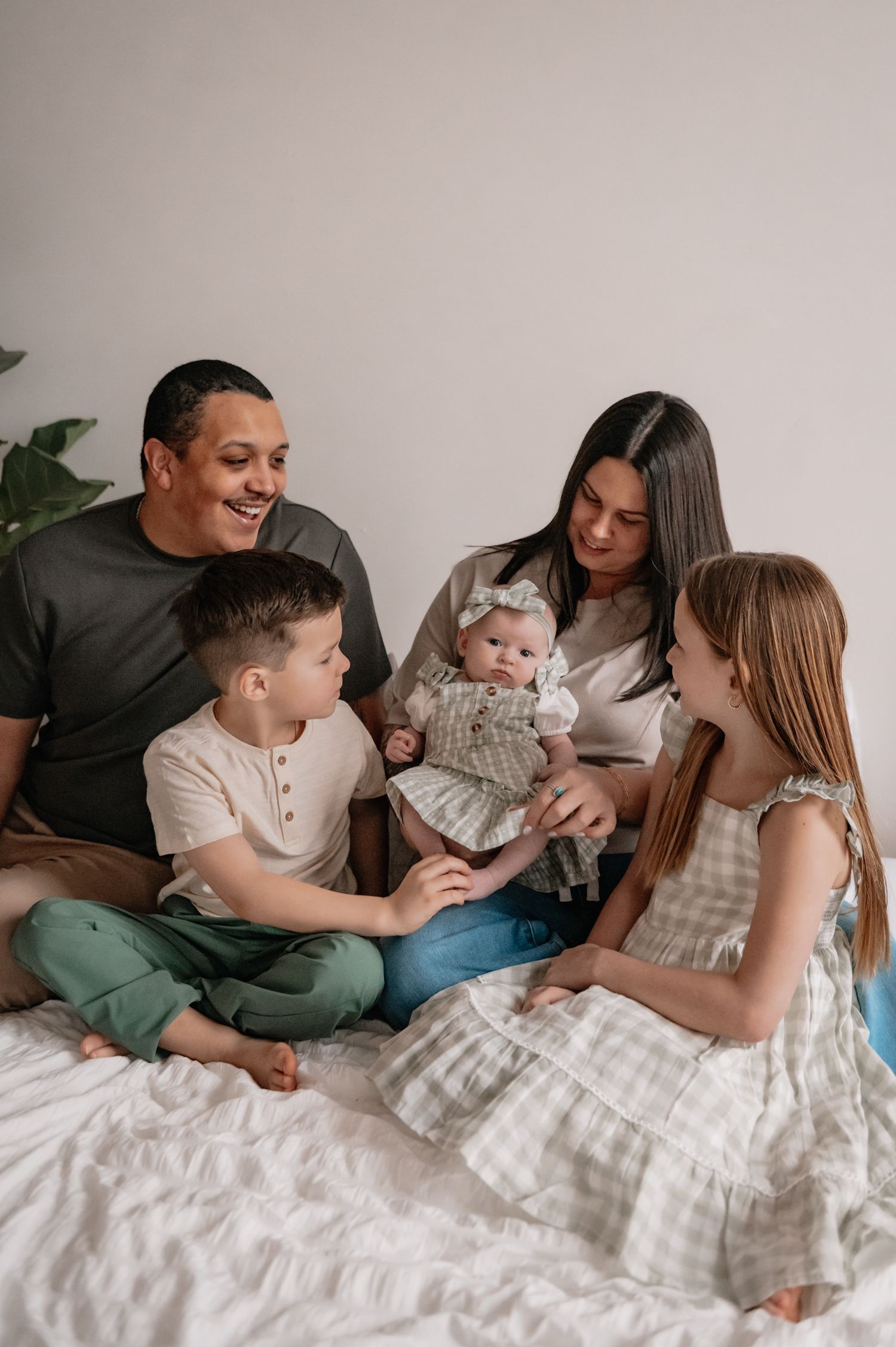 Springfield MA family newborn photographer