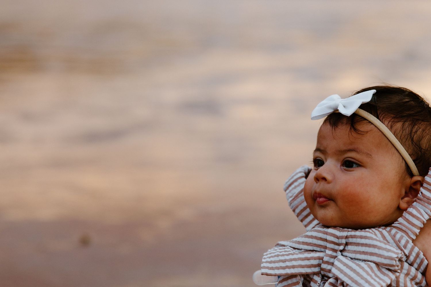 A beach newborn photography session located in Wickham, WA