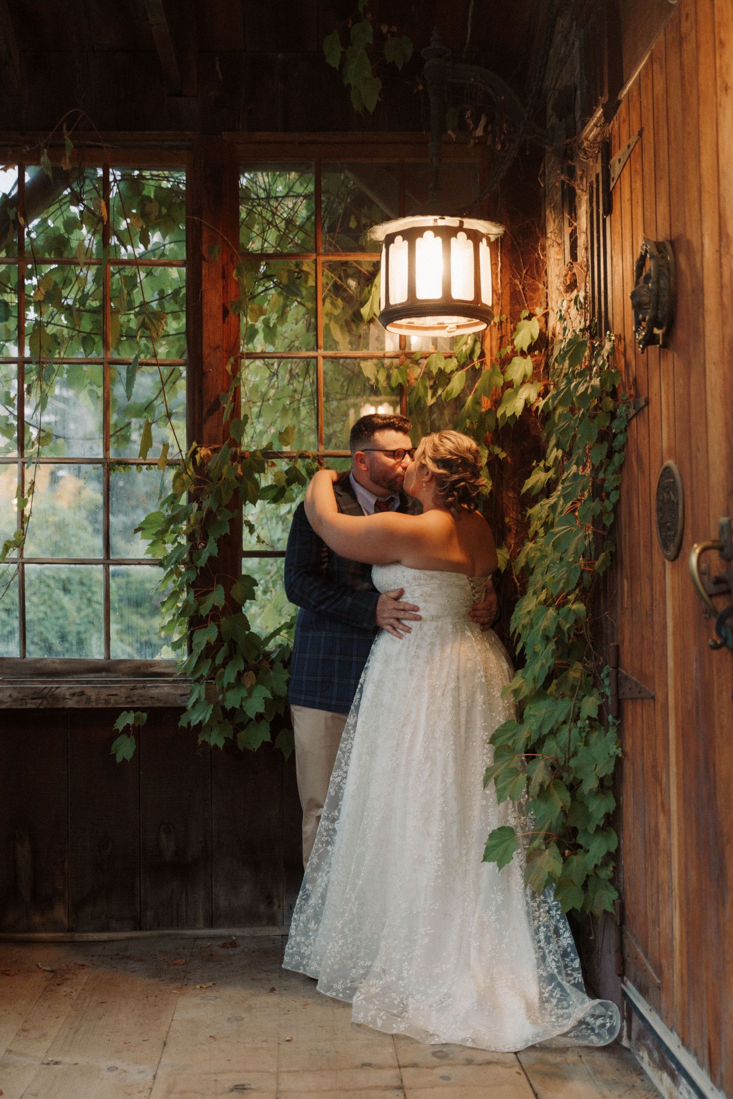 Bridgewater, Nova Scotia and surrounding Southshore areas - Soft & sentimental wedding photography. Storytelling told through imagery.