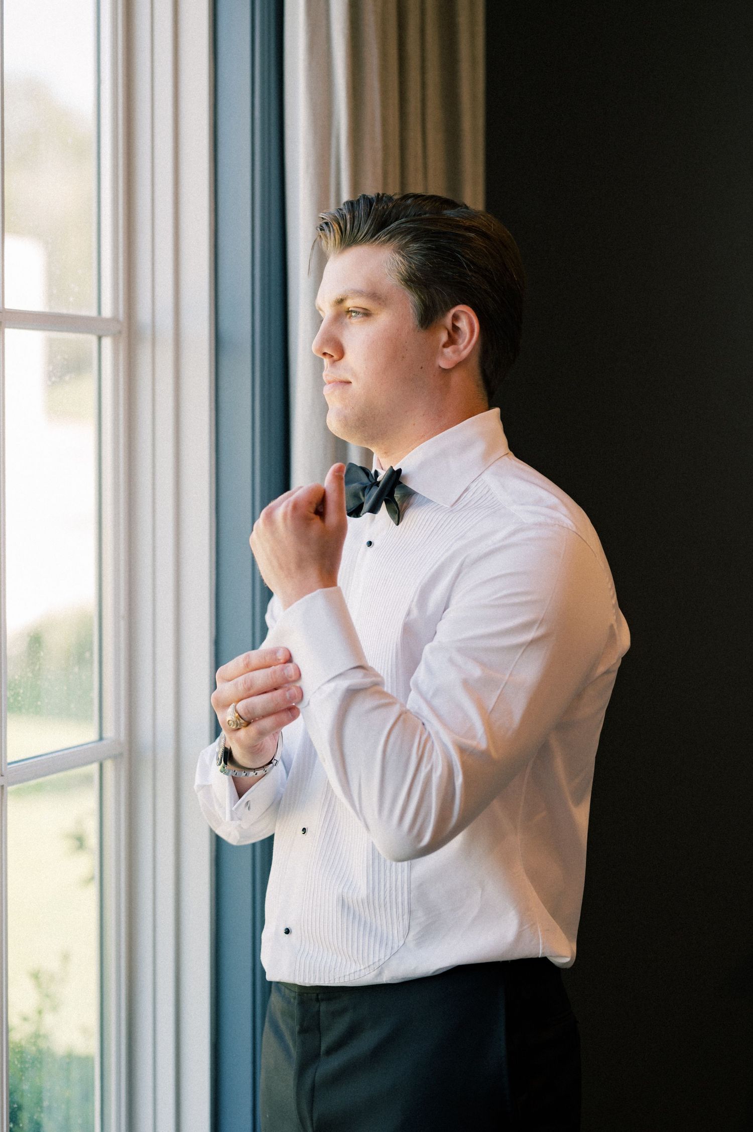 Heirloom wedding images for couples in Dallas-Fort Worth - THE HILLSIDE ESTATE