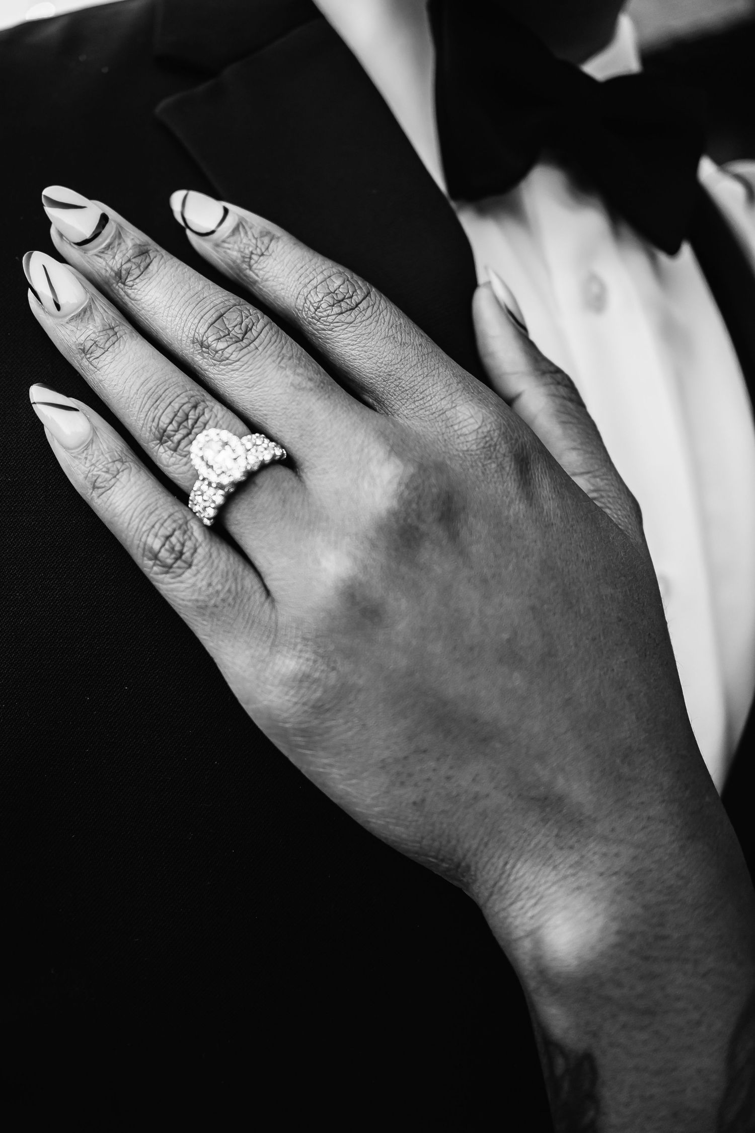 Rae De Lain Weddings capturing intimate couple moments in DFW - MCKINNEY MILL