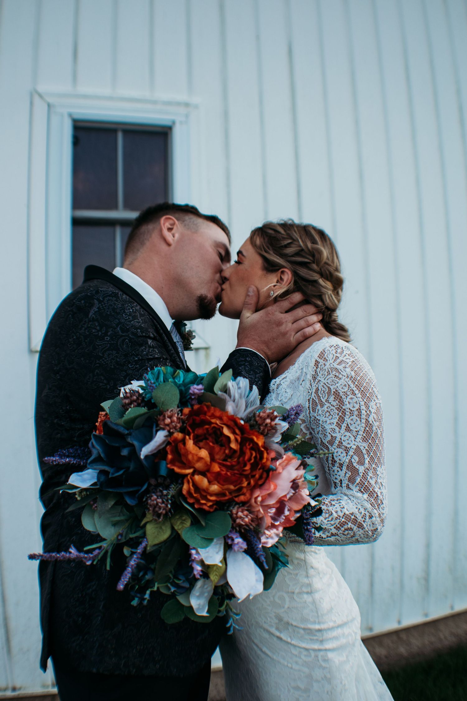 A wedding couple at The Bringhurst in Bringhurst, Indiana