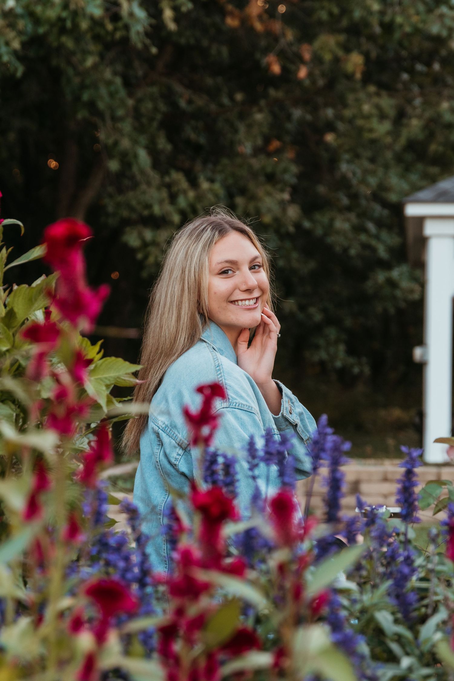 A senior session at Gabis Arboretum at PNW near Valparaiso, Indiana