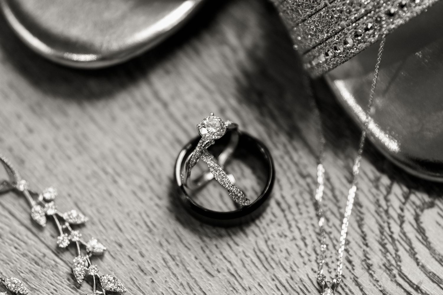 A ring photo at The Wooded Knot in Tippecanoe, Indiana