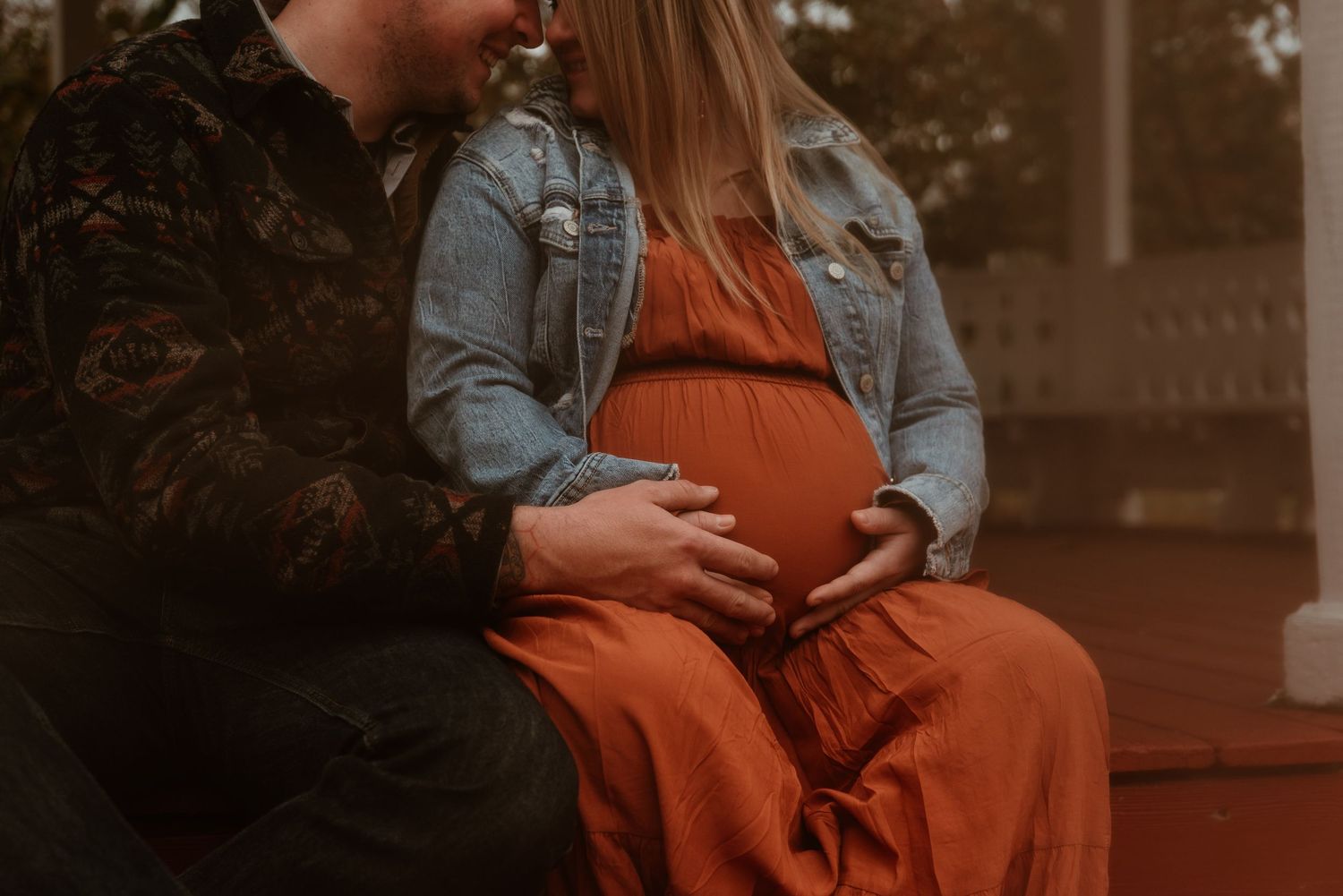 A maternity session at Deep River County Park in Hobart, Indiana