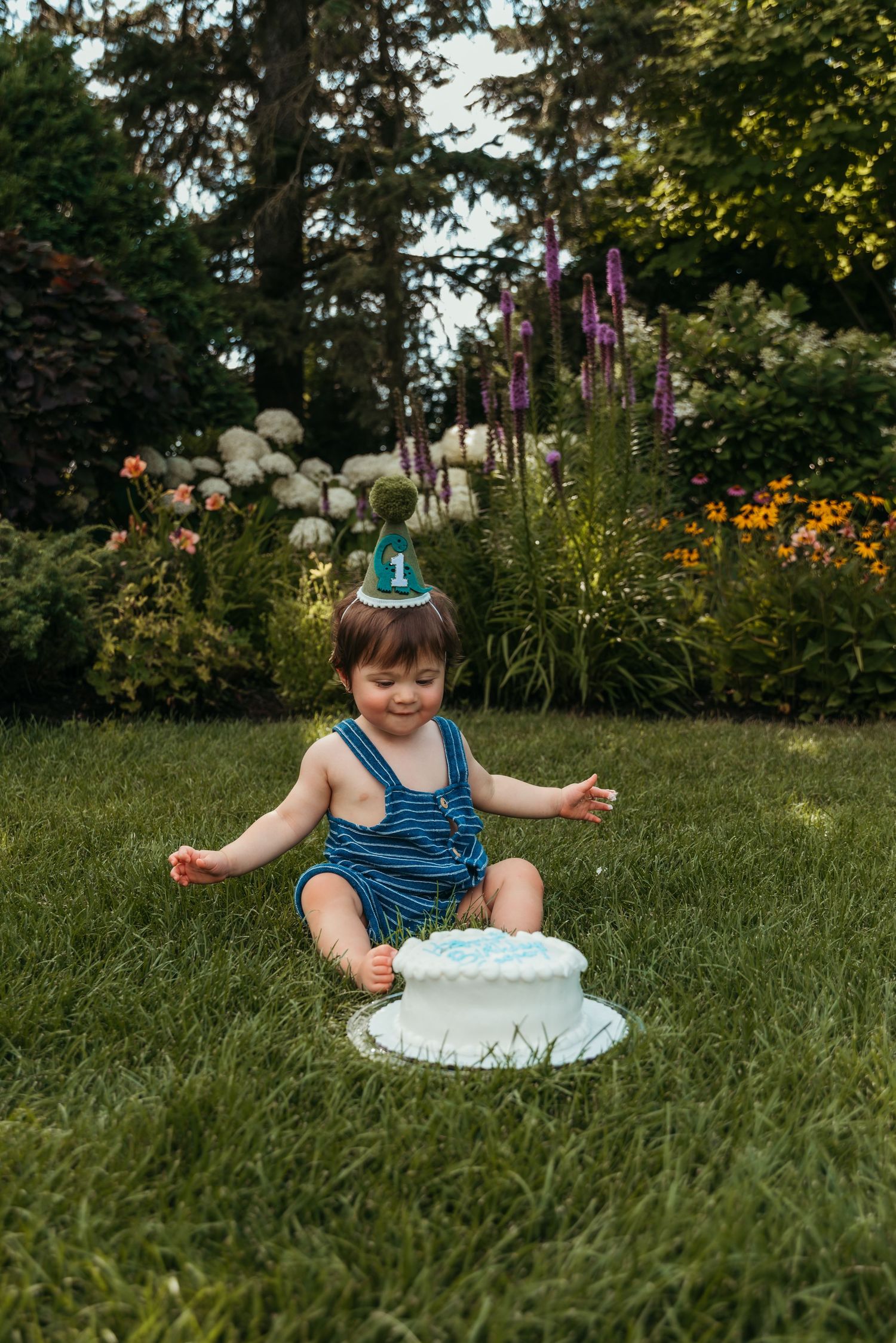 A cake smash at Hamstra Gardens in Wheatfield, Indiana