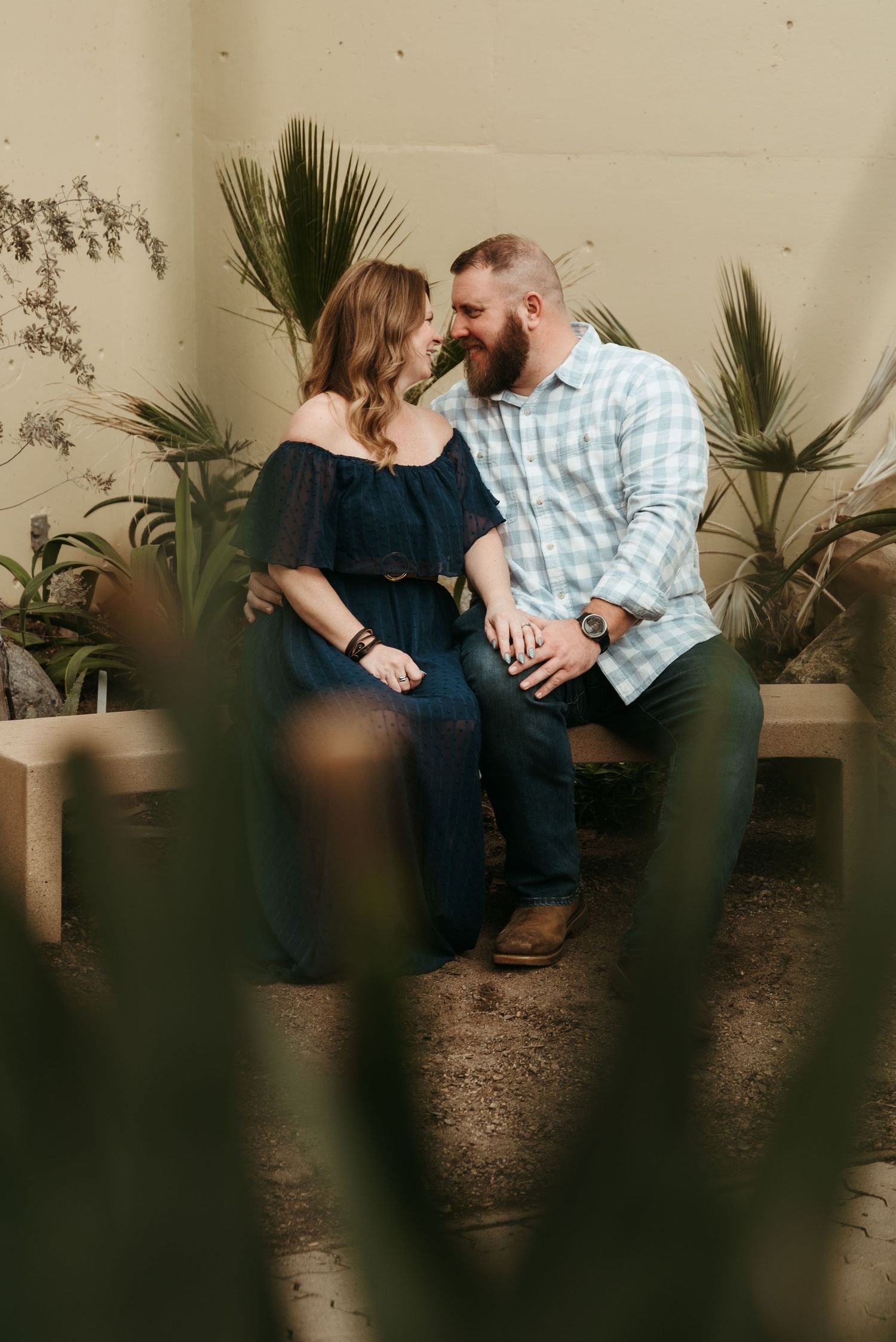 An engagement session at Foellinger-Freimann Botanical Conservatory in Fort Wayne, Indiana