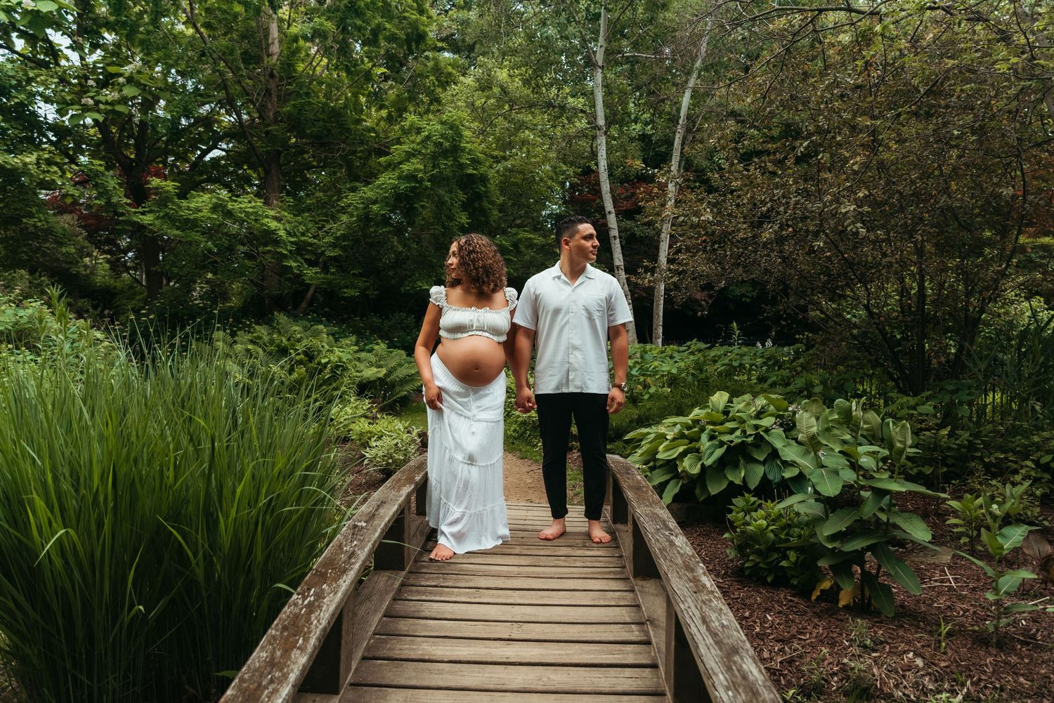A maternity session at Ogden Gardens Park in Valparaiso, Indiana