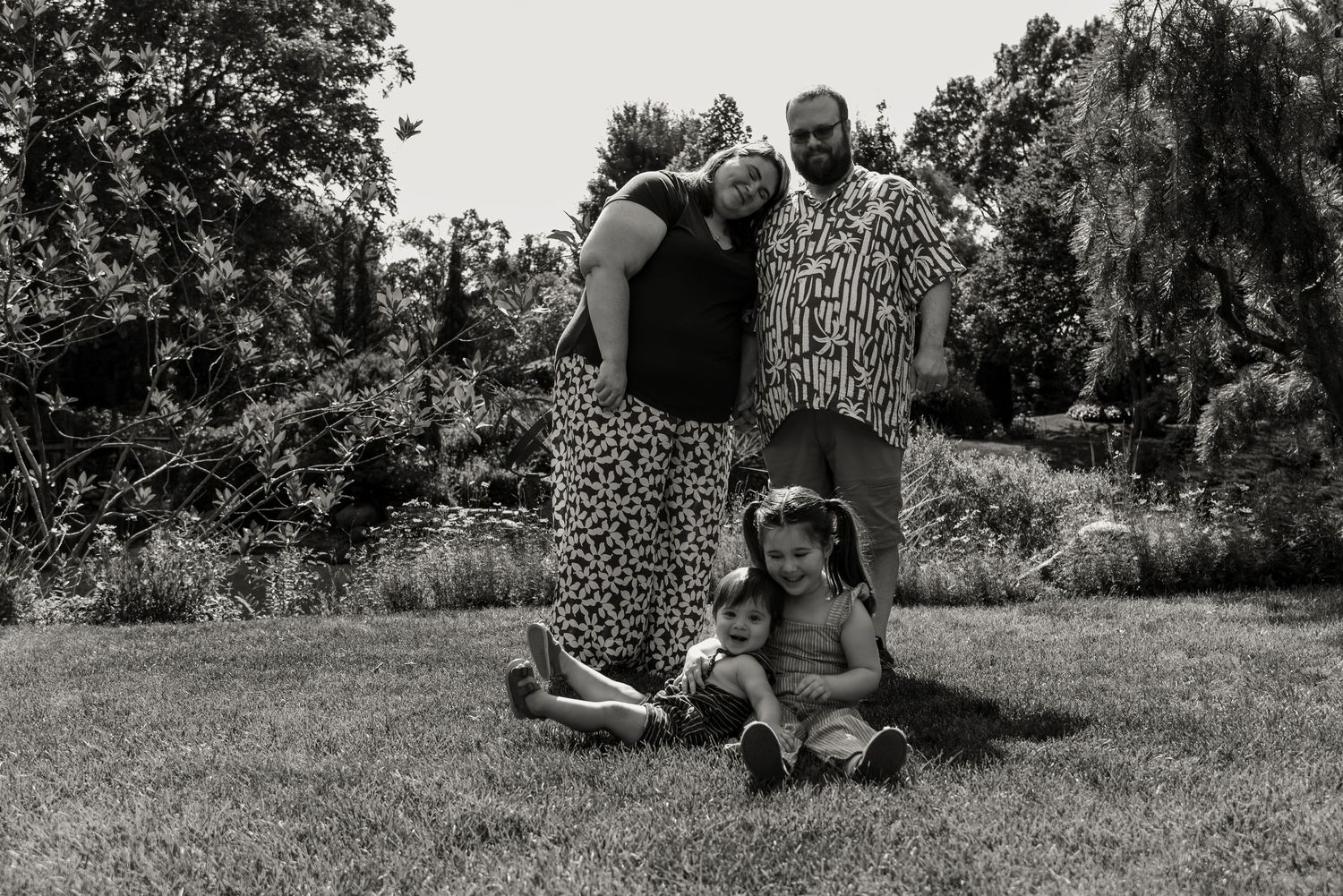 A family session at Hamstra Gardens in Wheatfield, Indiana