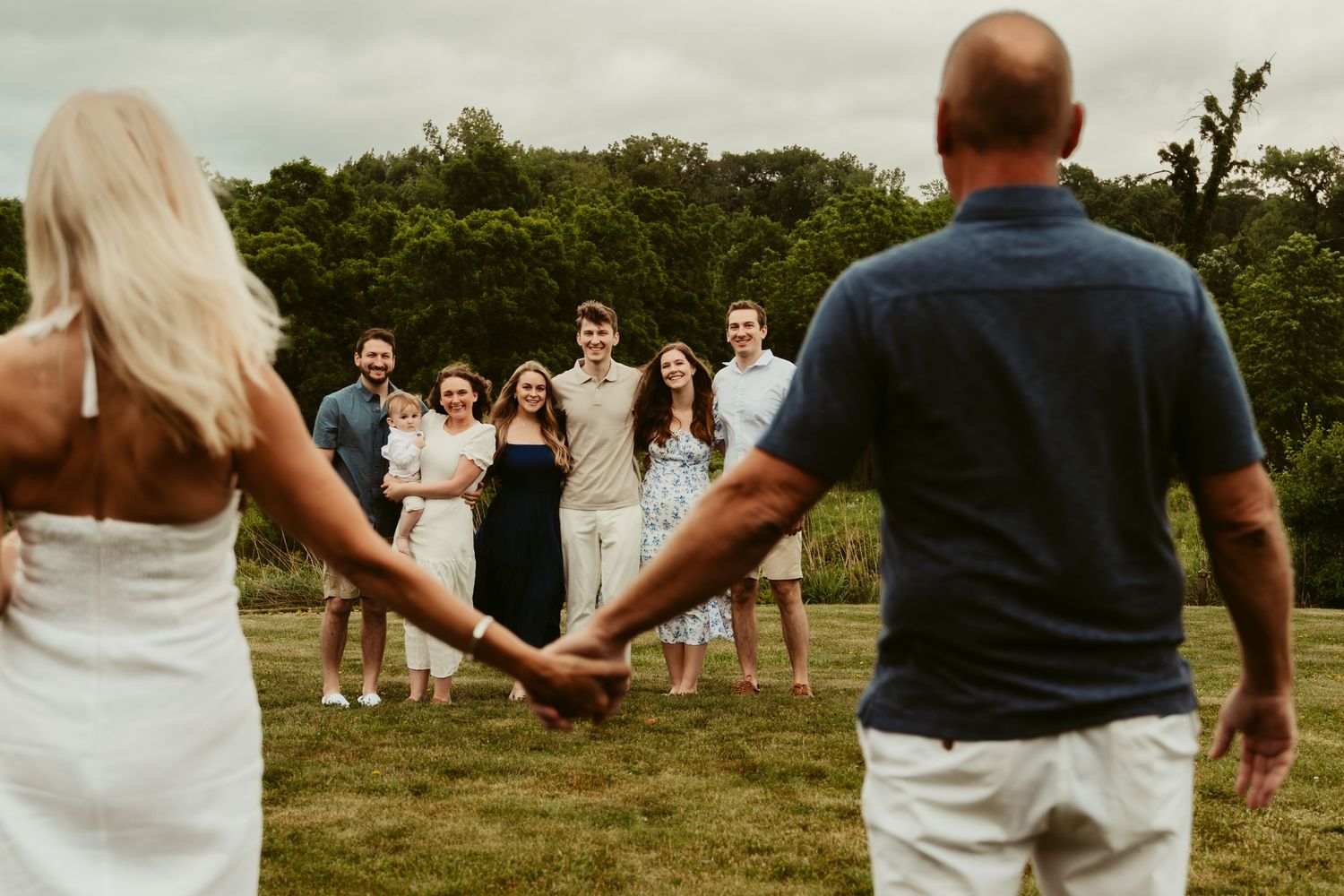 A family session at Coffee Creek Preserve in Chesterton, Indiana