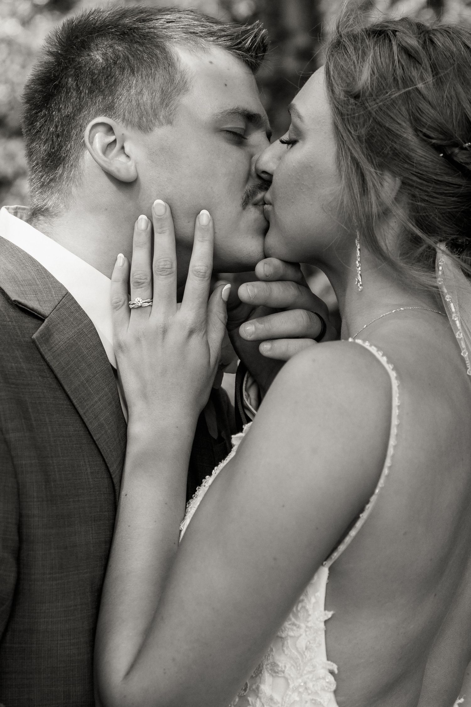A wedding couple at The Wooded Knot in Tippecanoe, Indiana