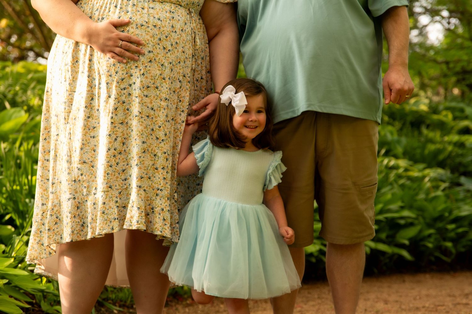 A maternity session at Hamstra Gardens in Wheatfield, Indiana