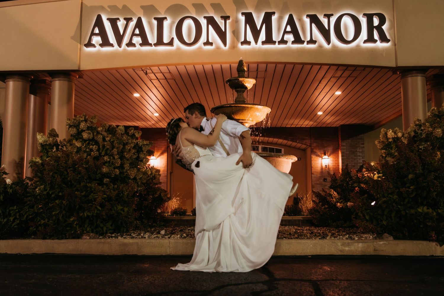 A wedding couple at Avalon Manor Banquet Center in Merrillville, Indiana