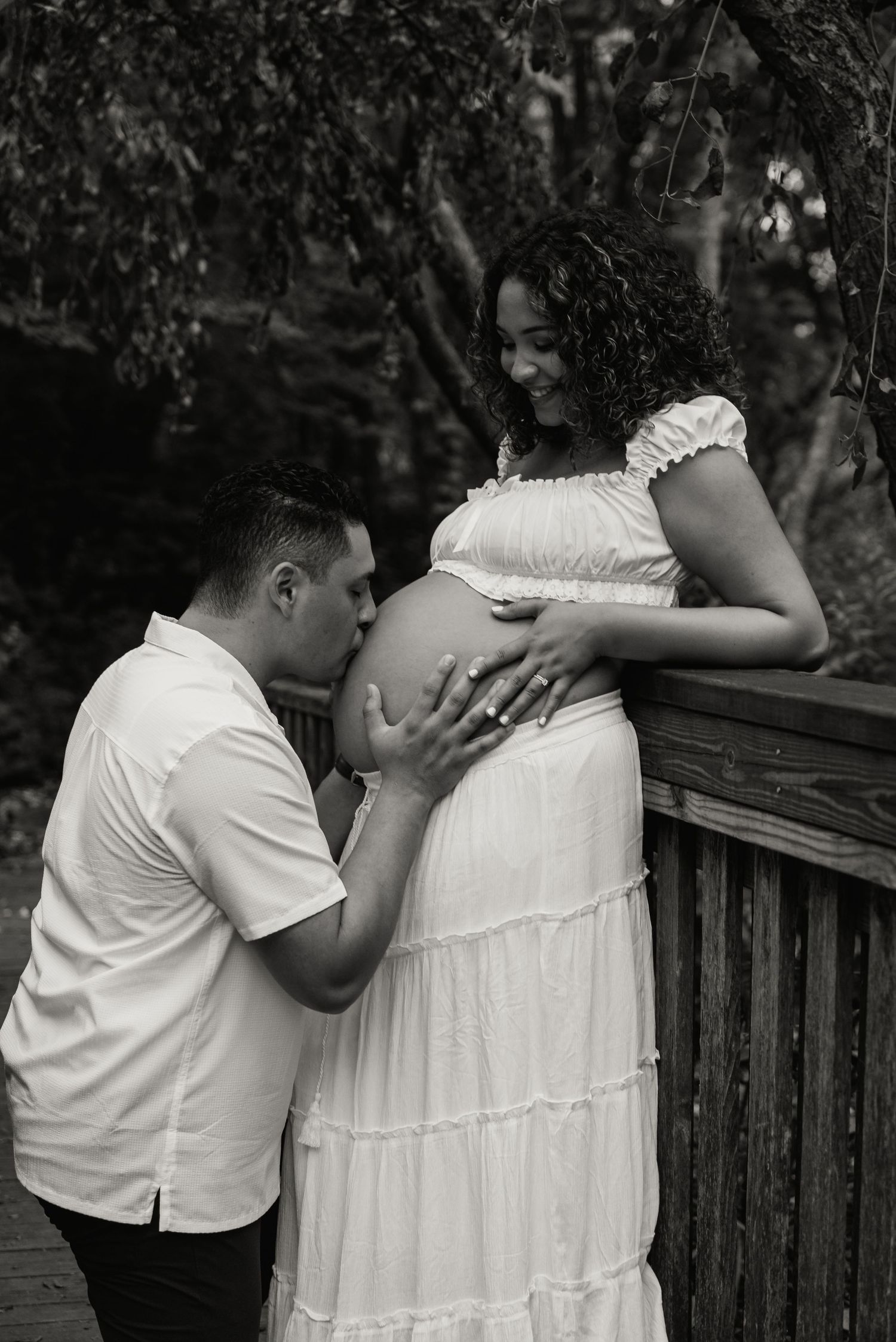 A maternity session at Ogden Gardens Park in Valparaiso, Indiana
