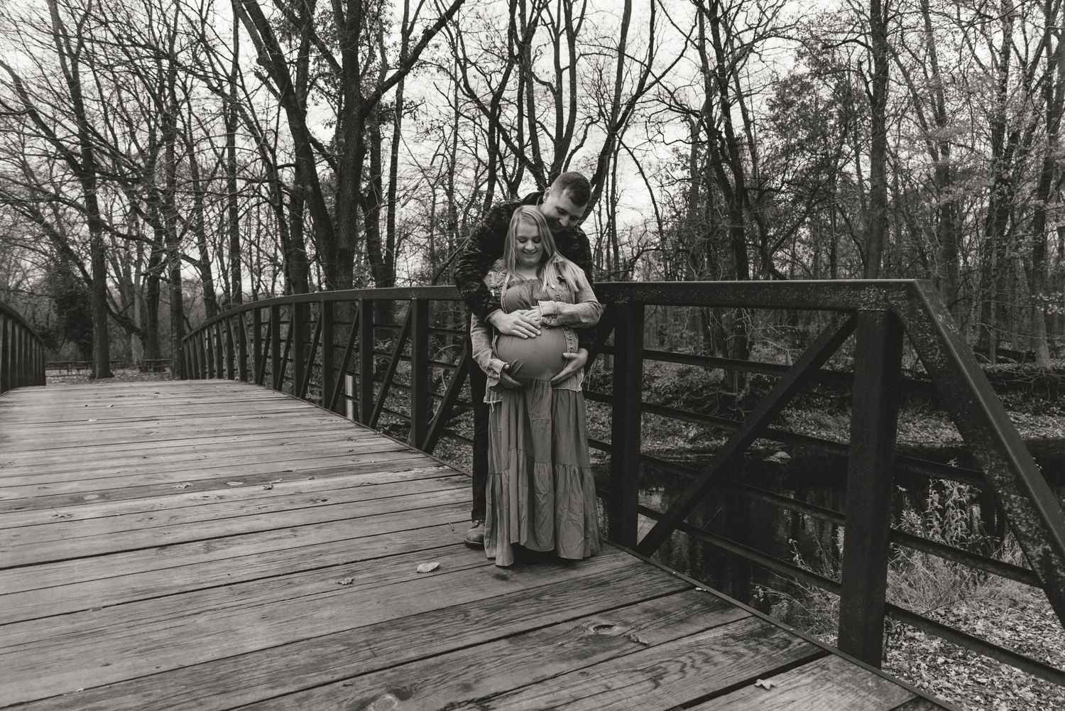 A maternity session at Deep River County Park in Hobart, Indiana
