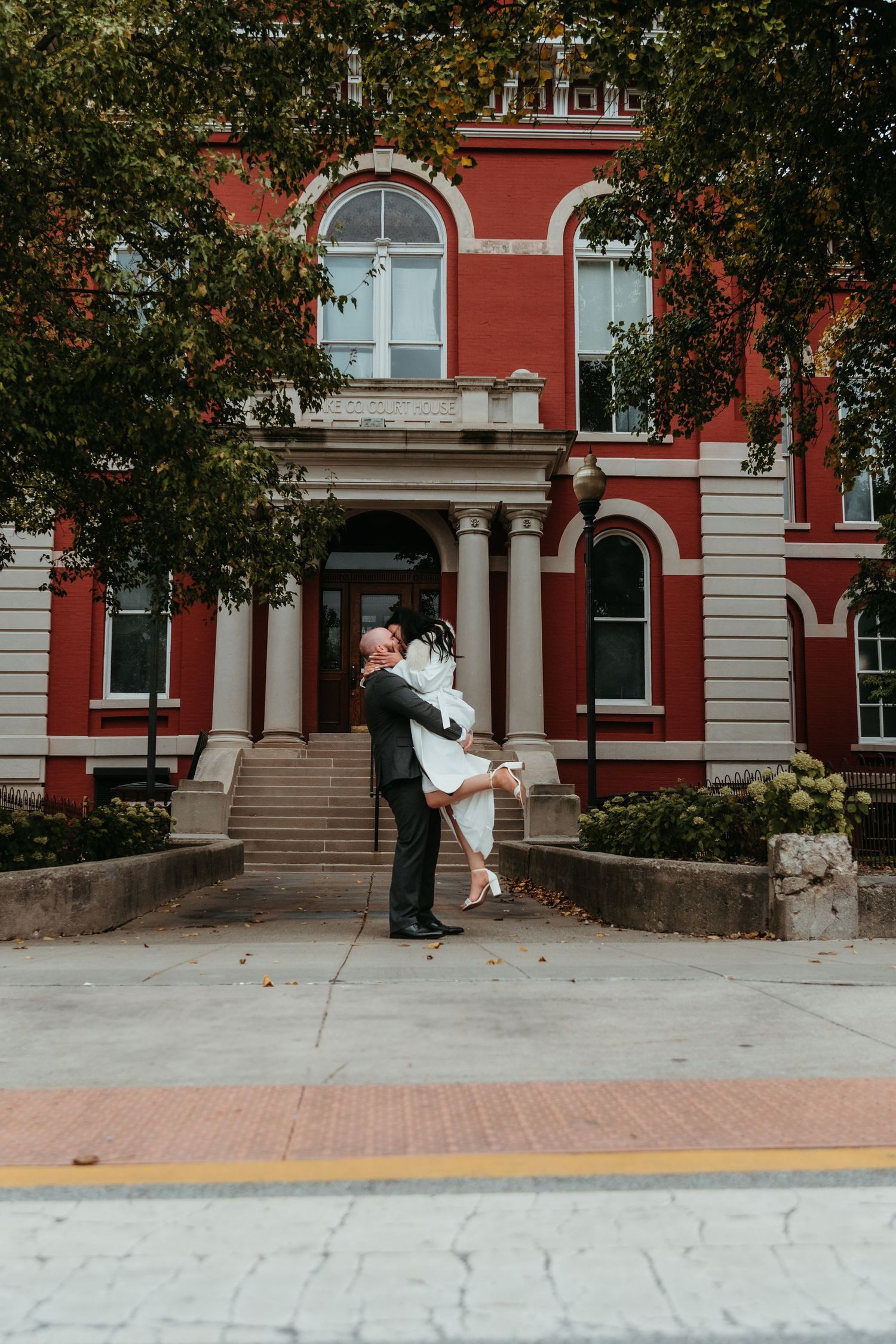 A wedding couple at Old Lake Courthouse in Crown Point, Indiana