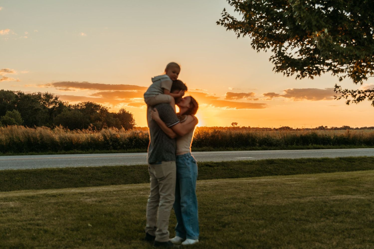 A family session at Buckley Homestead County Park in Lowell, Indiana