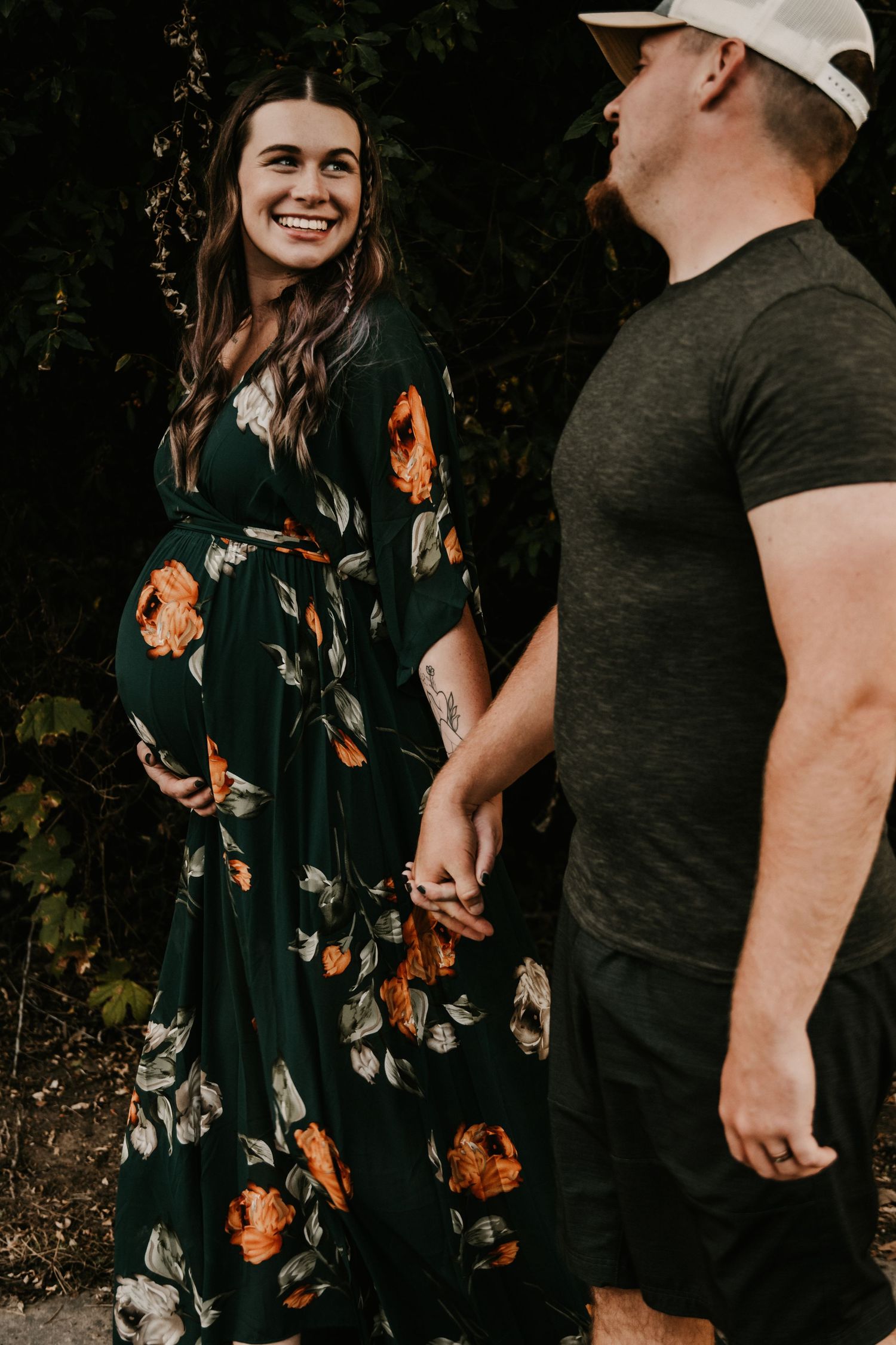 A maternity session at Fairfield Lakes Park in Lafayette, Indiana
