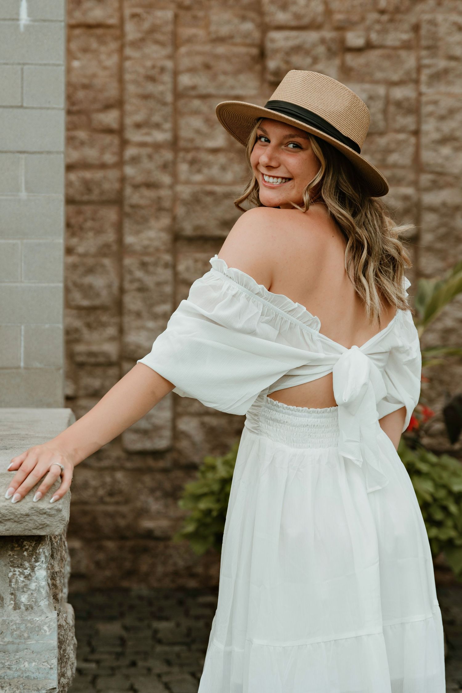 A senior session at Hamstra Gardens in Wheatfield, Indiana