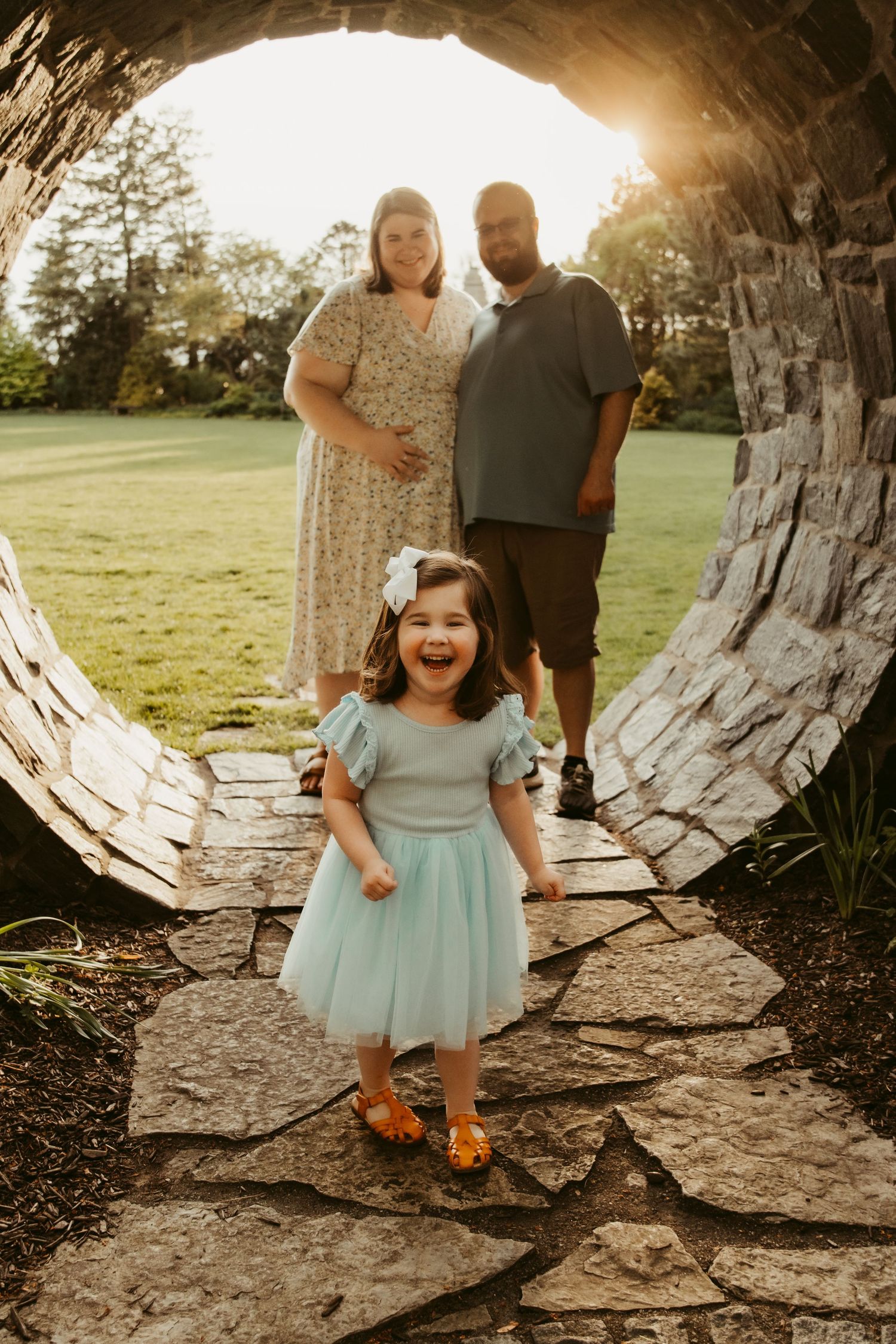 A maternity session at Hamstra Gardens in Wheatfield, Indiana