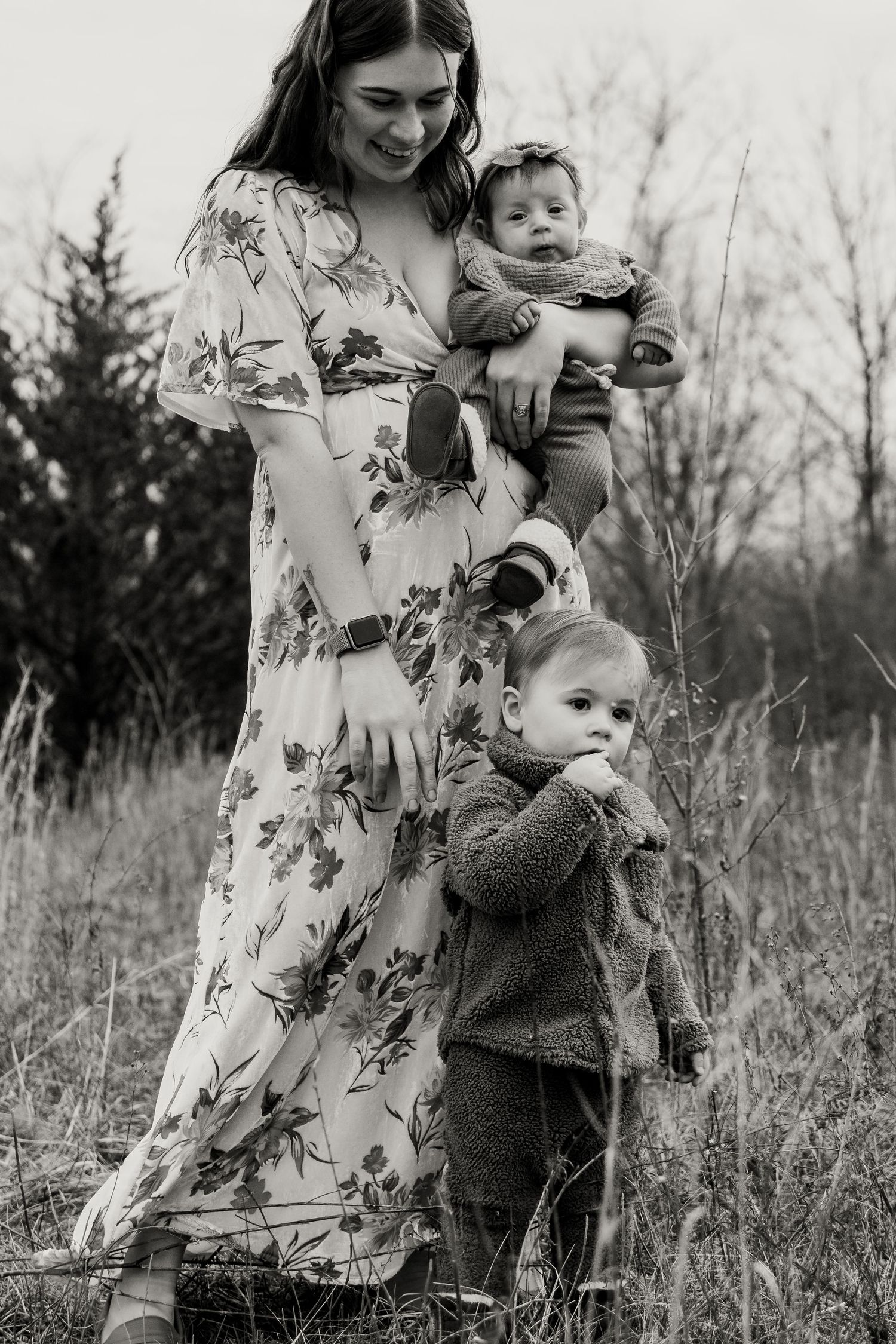 A mommy and me session at Fairfield Lakes Park in Lafayette, Indiana