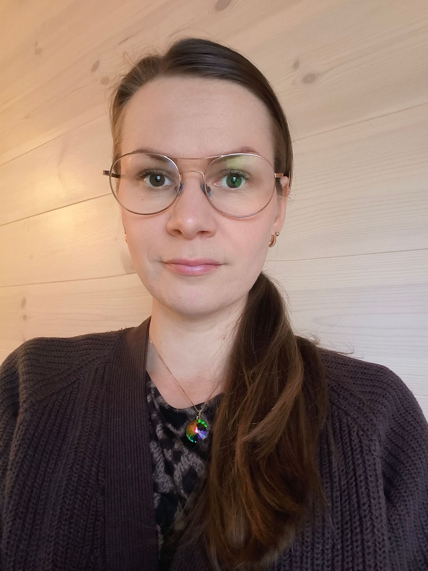 By Sarih, 16-jaollinen värianalyysi Loimaa