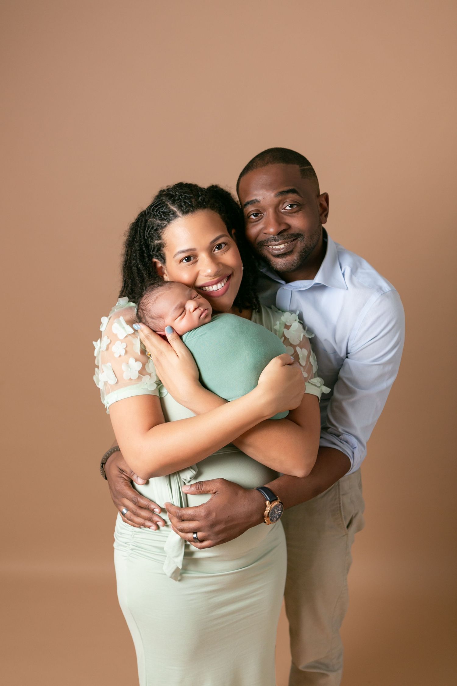 A newborn family pose, Orlando Newborn Photography, Sanford Newborn Photography, 21 Moments Photography