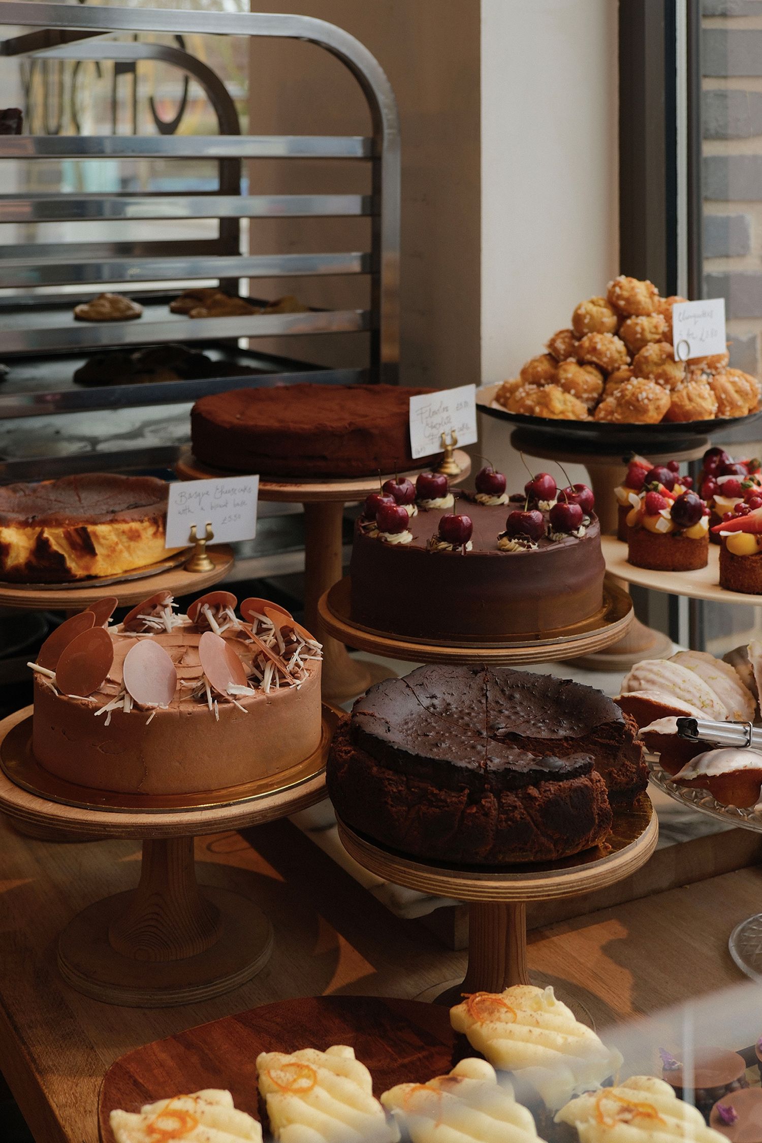 Le Choux London, cookies, buns bakery & patisserie