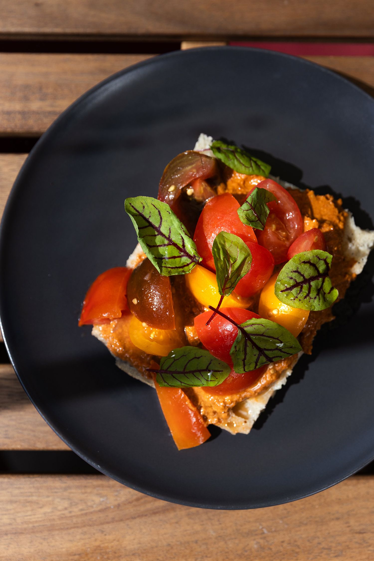 Coffee and brunch dishes at Common Ground Café in Finsbury Park London