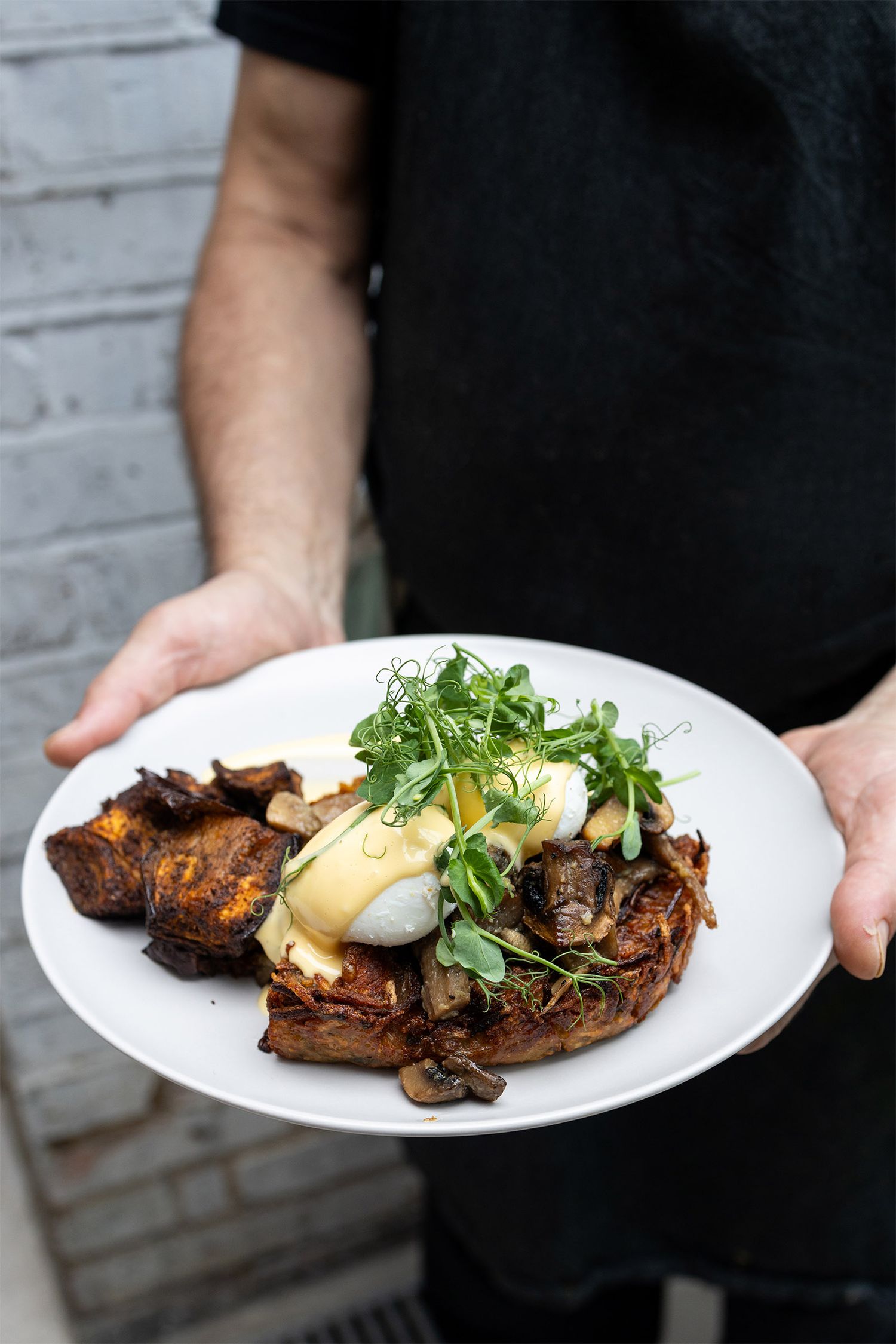 Coffee and brunch dishes at Common Ground Café in Finsbury Park London