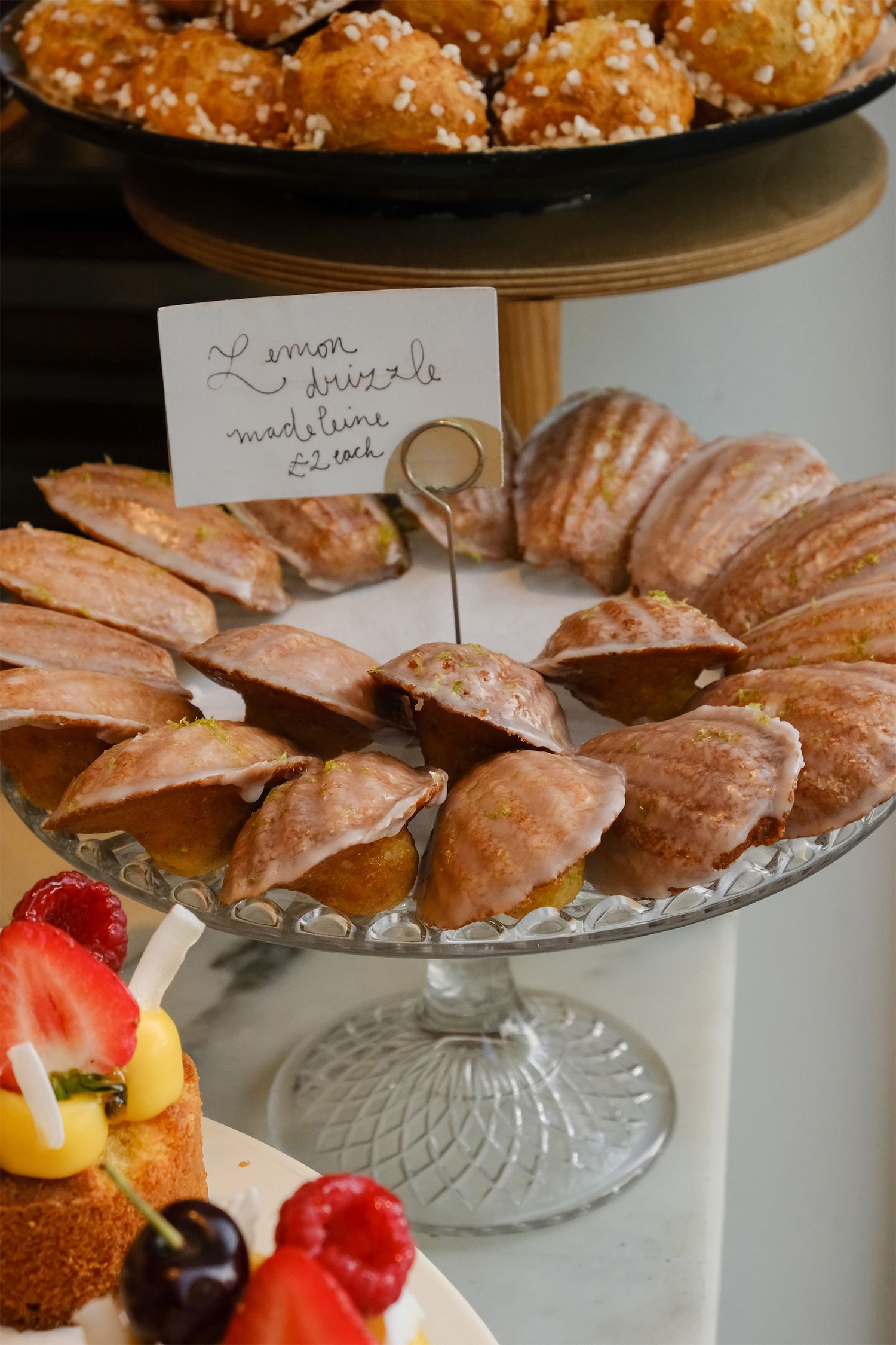 Le Choux London, cookies, buns bakery & patisserie