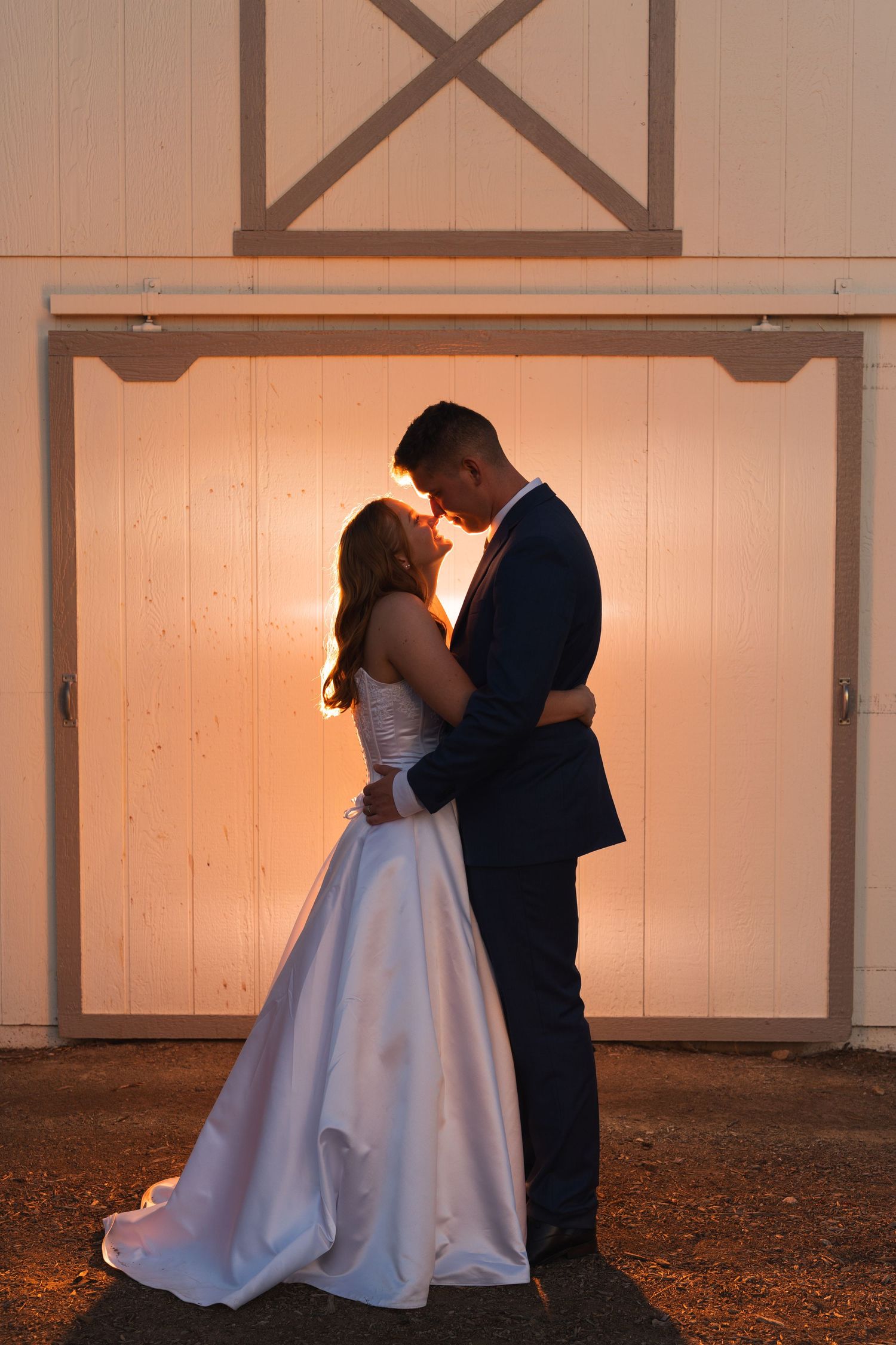 Woodcrest - Riverside - California - Bride & Groom - Silhouette - Photographer Nicholas Sitarski