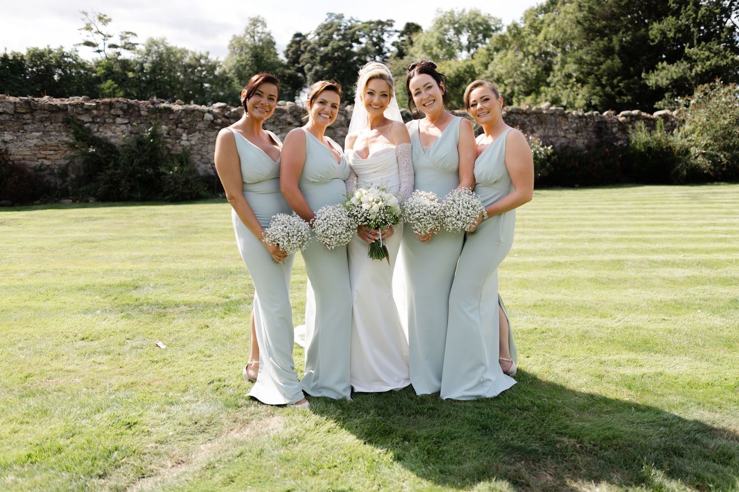 Edinburgh wedding photographer the seton gardens 

James Bailey photography