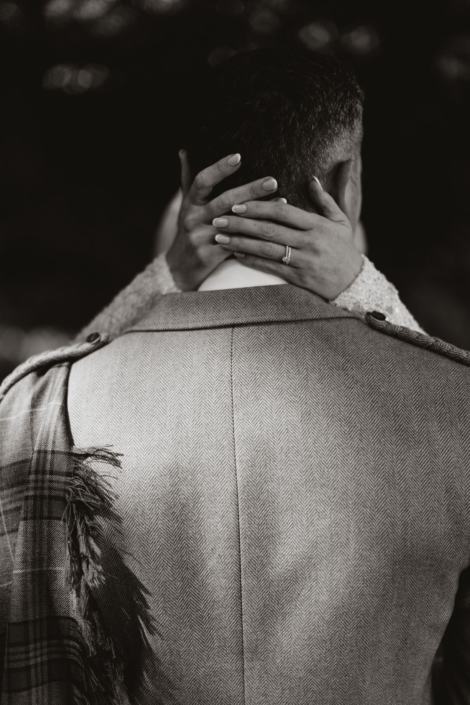 Edinburgh wedding photographer the seton gardens 

James Bailey photography