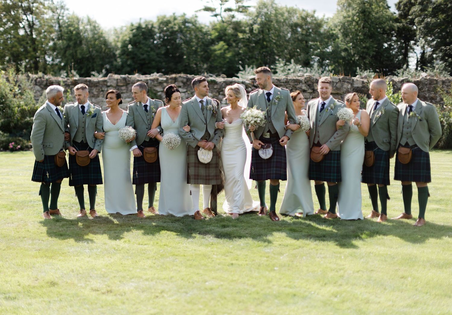 Edinburgh wedding photographer the seton gardens 

James Bailey photography
