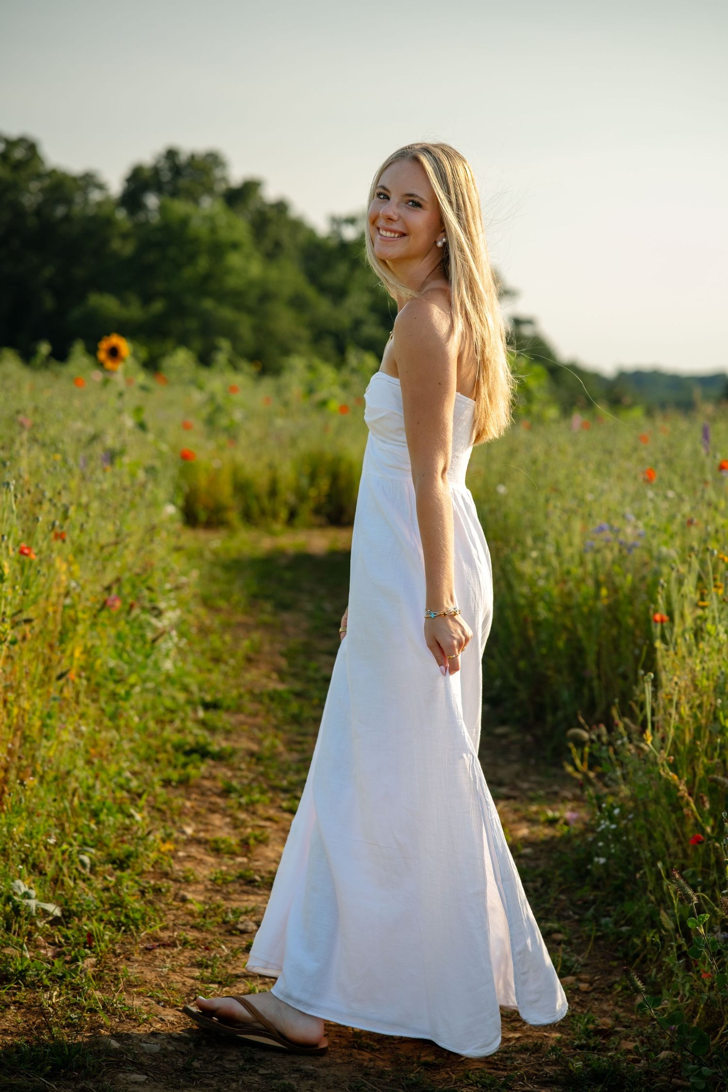Wildflower Lookout, Ronks PA senior portrait session