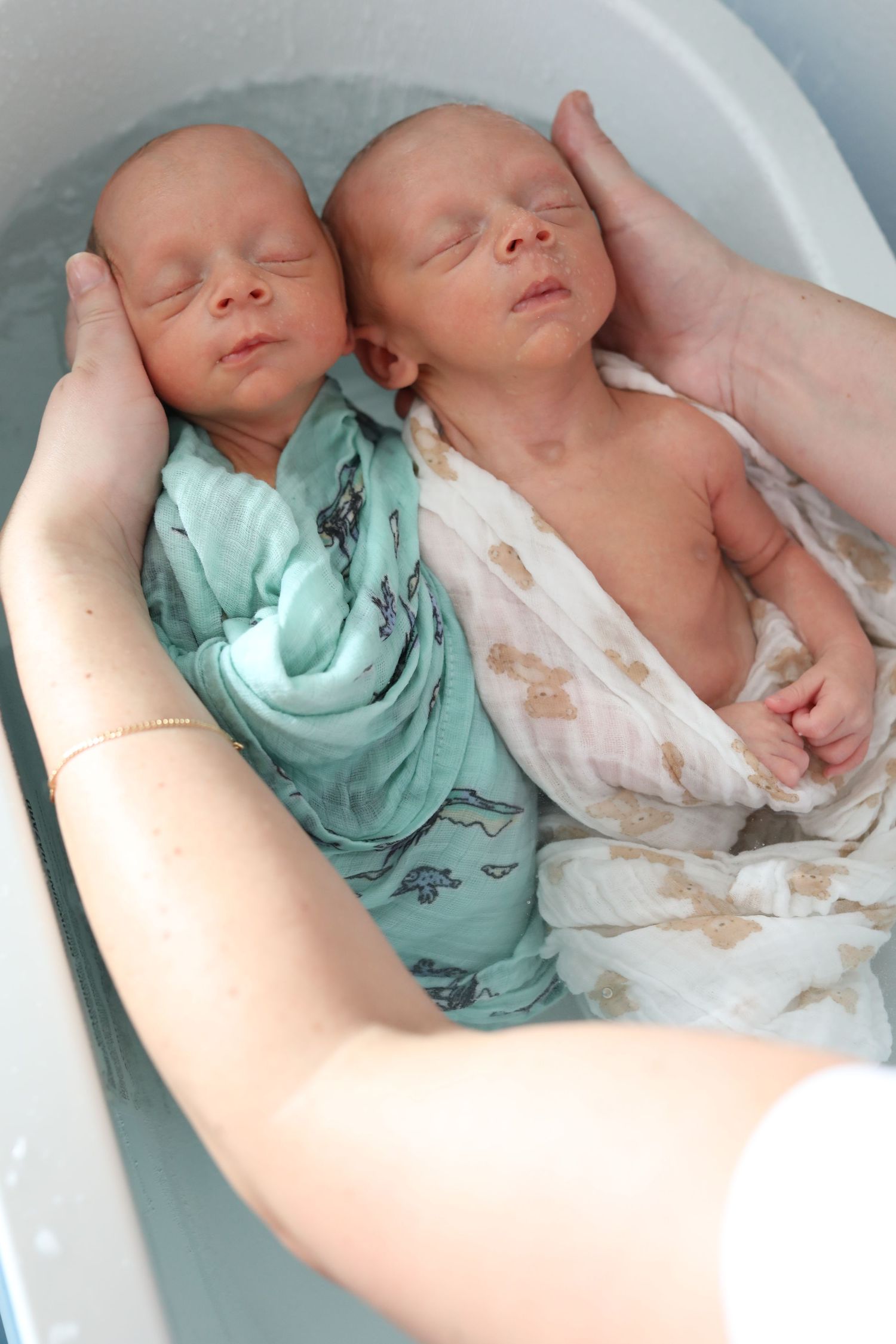 Shooting photo bébé de moins de deux semaines à Ottawa et environs.