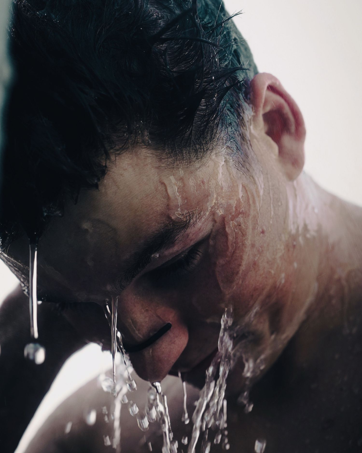 We produce cinematic product videos for luxury and lifestyle companies.